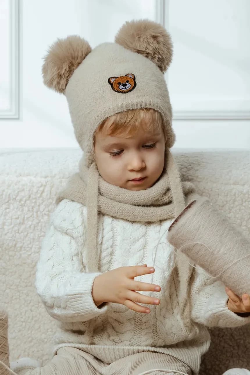 Детская шапка из шерсти AMPIO IIA.