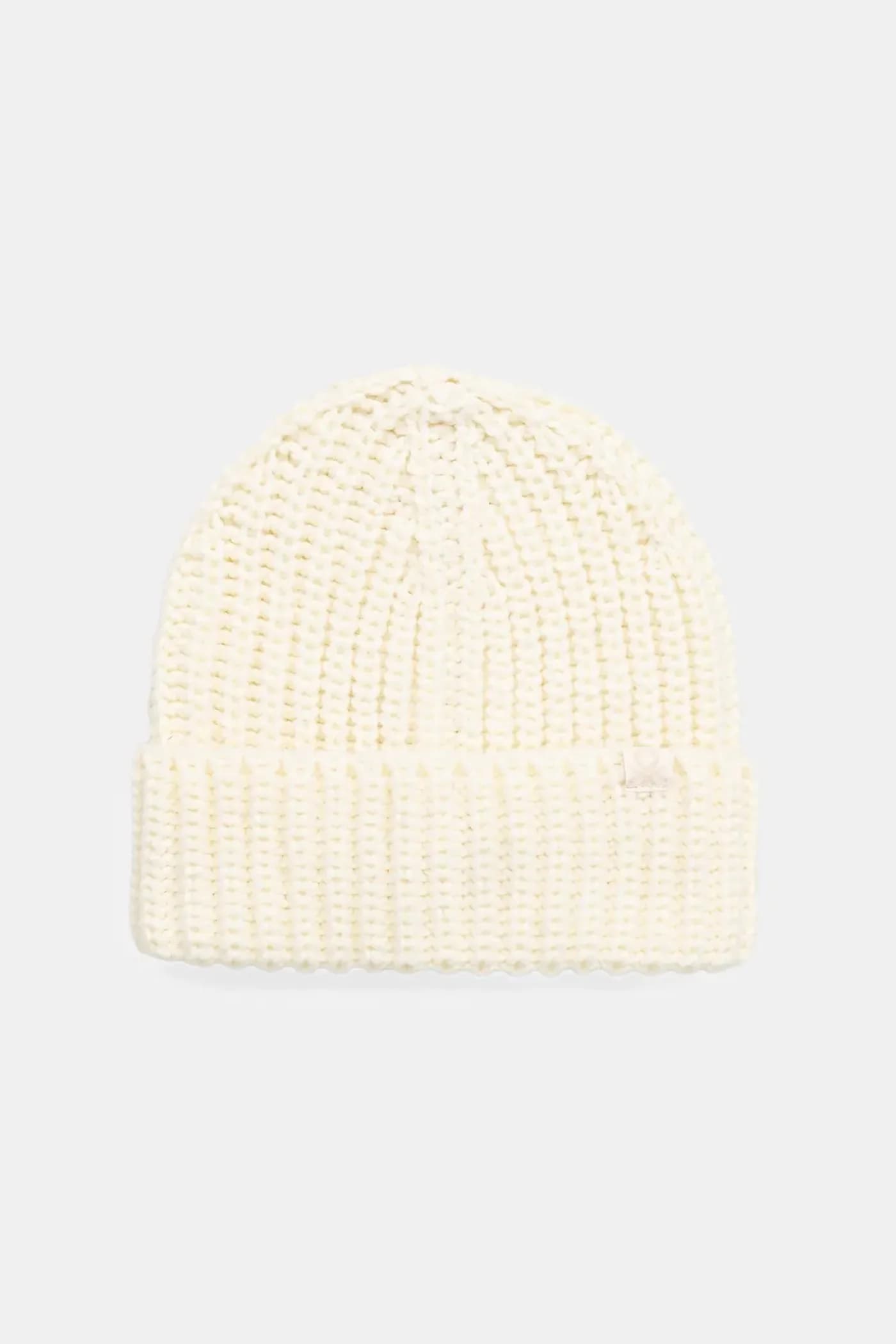 Детская шапка из смесовой шерсти