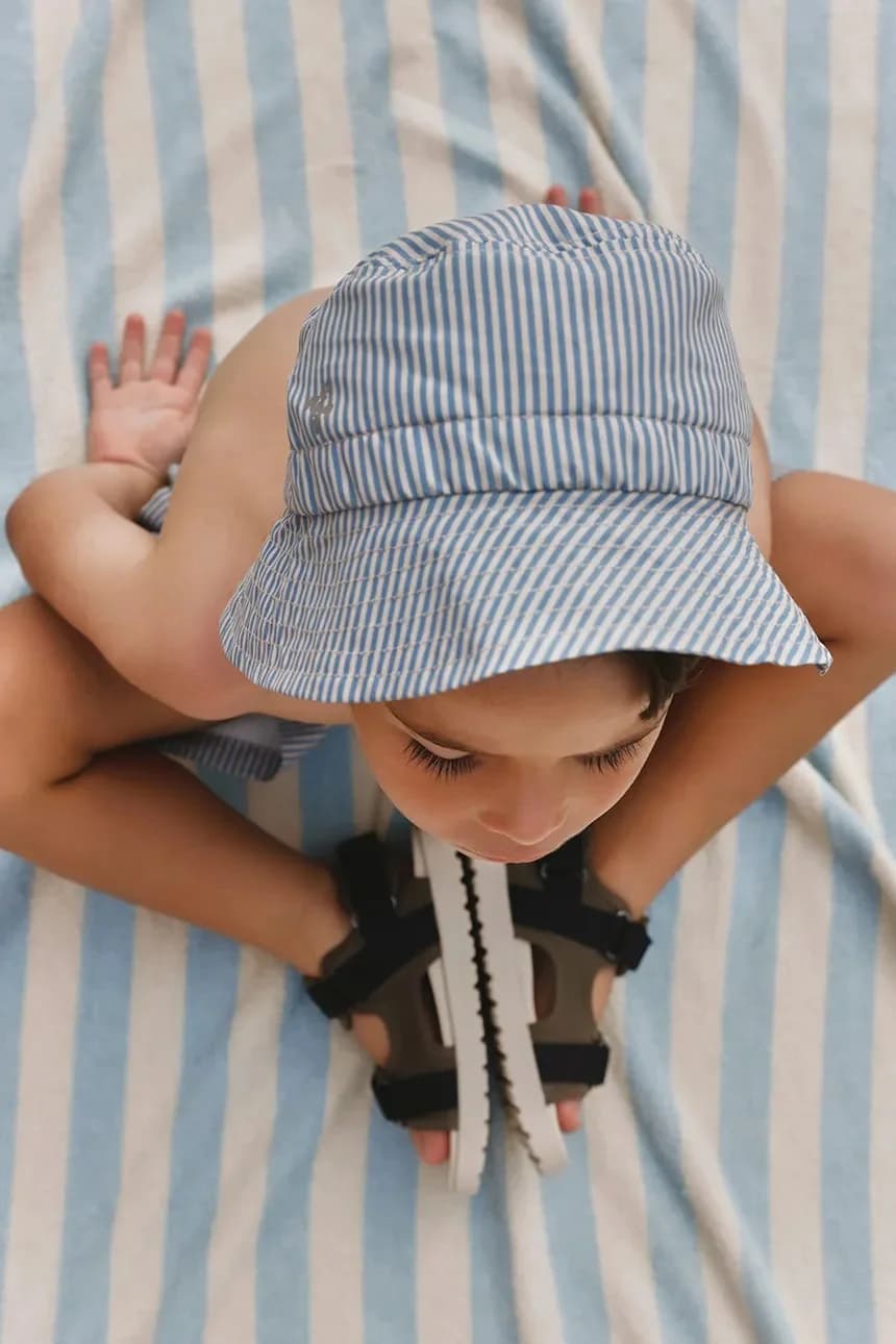 Детская шапка