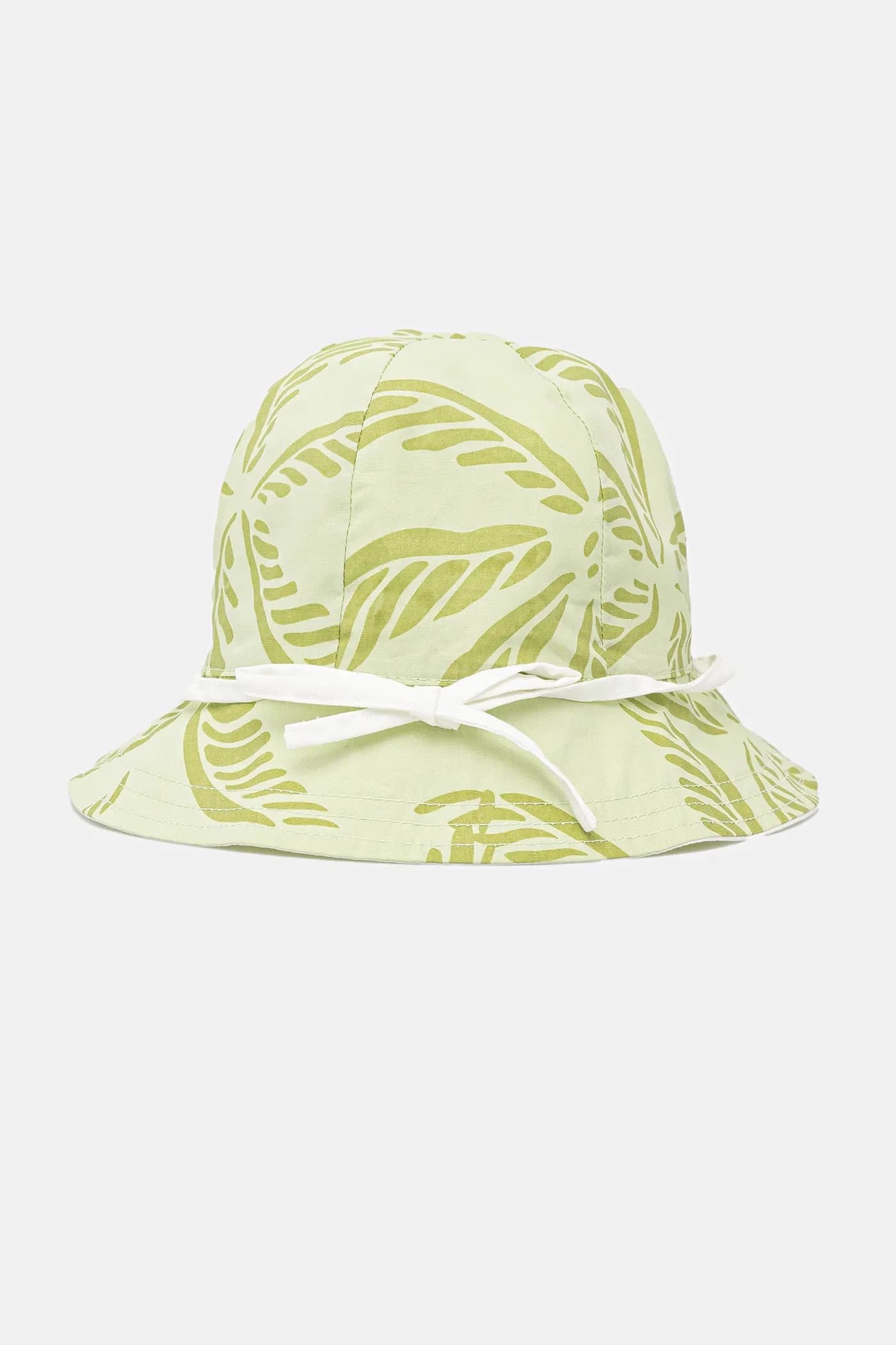 Детская двусторонняя шапка из хлопка.