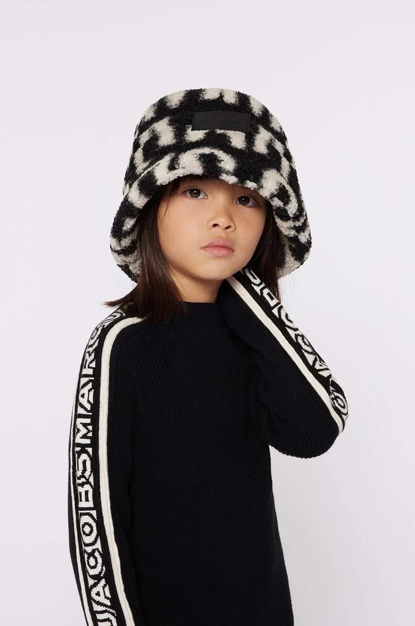 Детская шапка