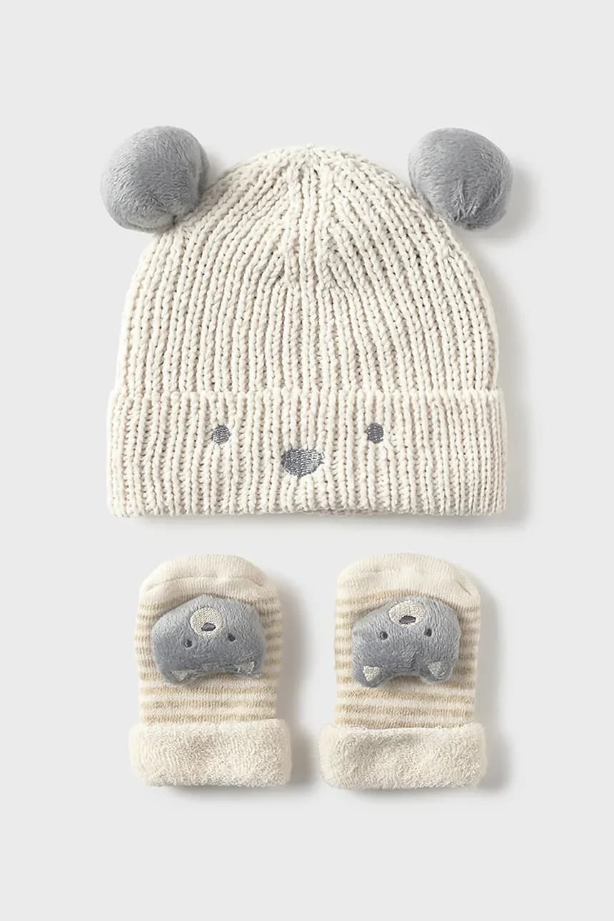 Детская шапочка и носки