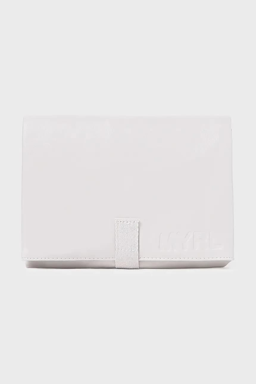 Детский пеленальный столик