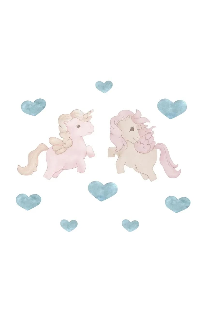 Наклейки на стену