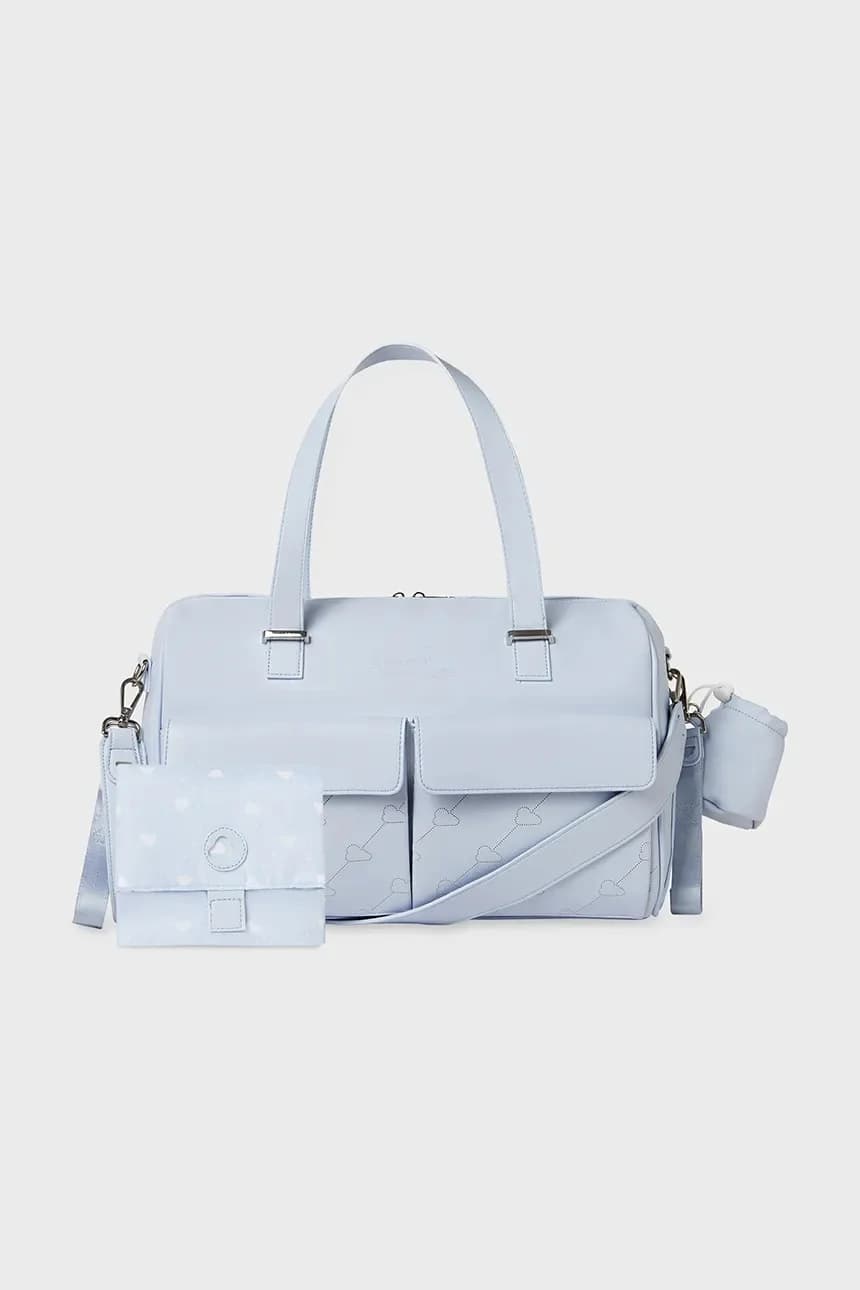 Сумка с детскими аксессуарами