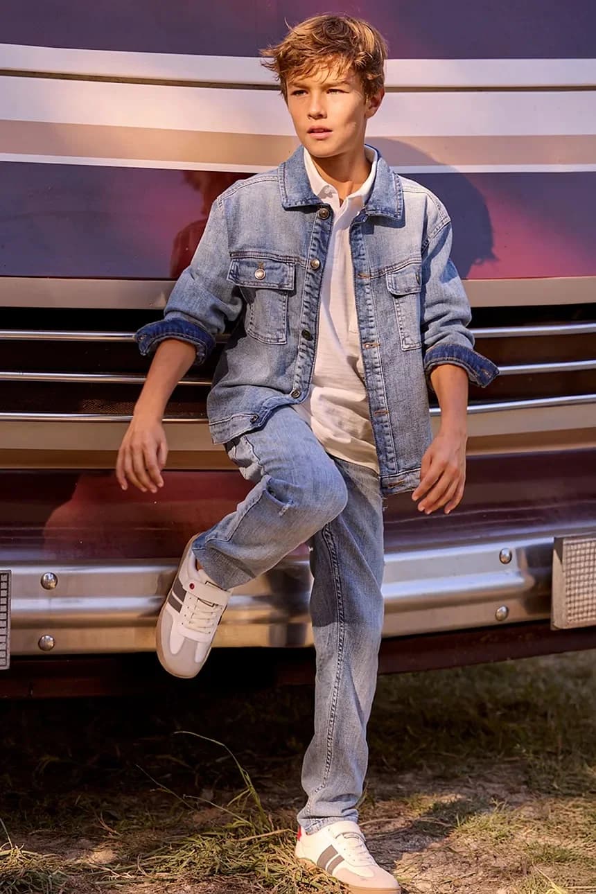 Детские джинсы