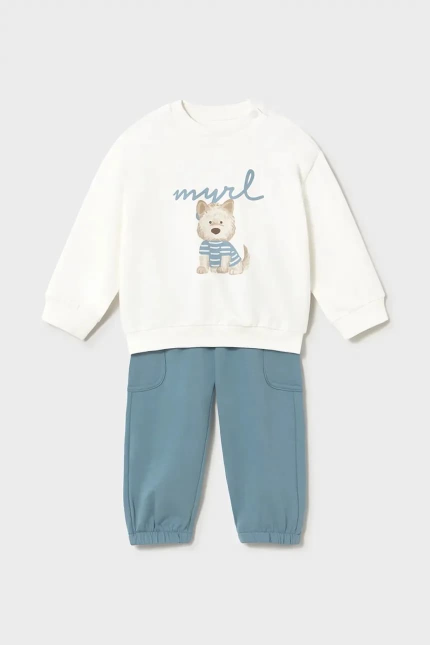 Детский спортивный костюм