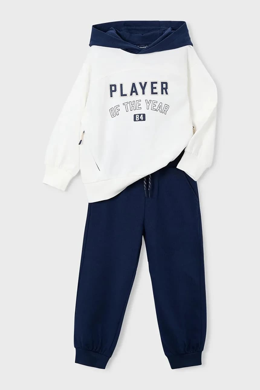 Детский спортивный костюм