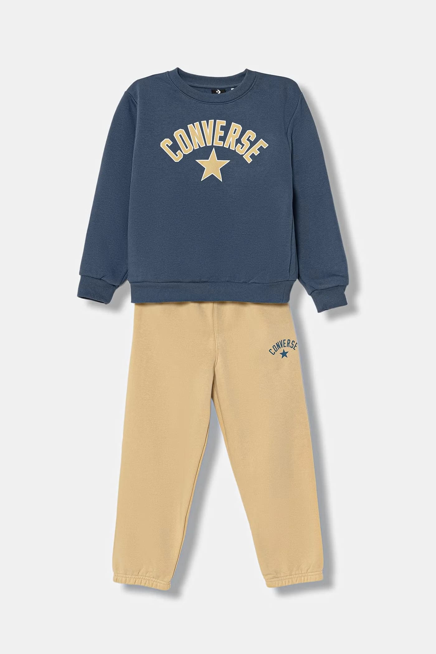 Детский спортивный костюм