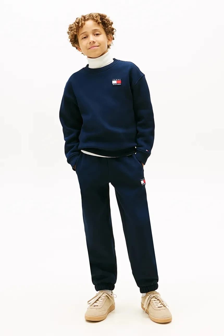 Детский спортивный костюм