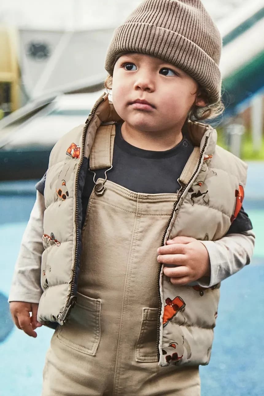 Без рукавов