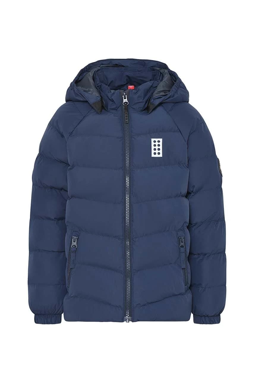 Носите детскую куртку