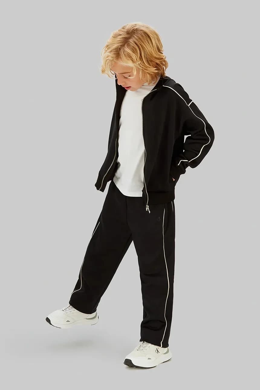 Детские спортивные штаны