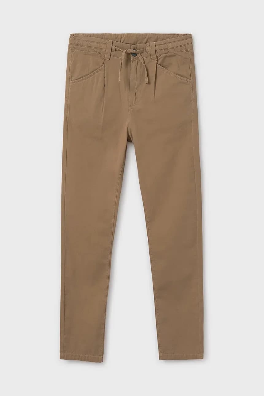 Детские хлопковые брюки свободного кроя.