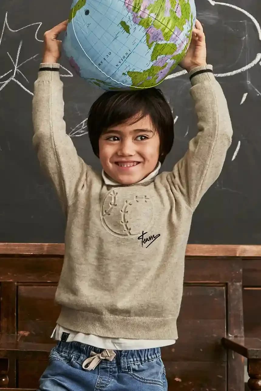 Детский свитер из смесовой шерсти