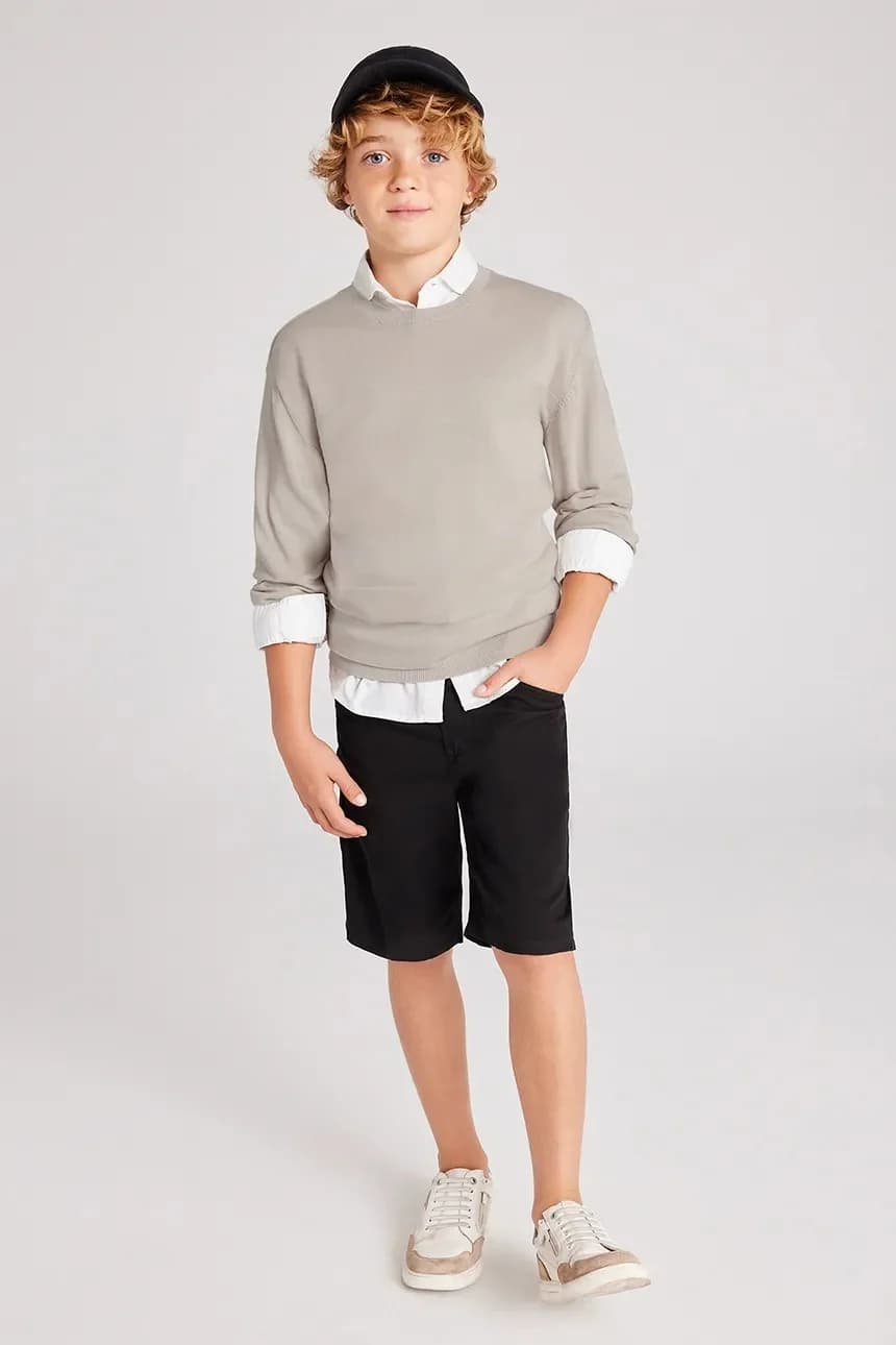 Детские узкие шорты.