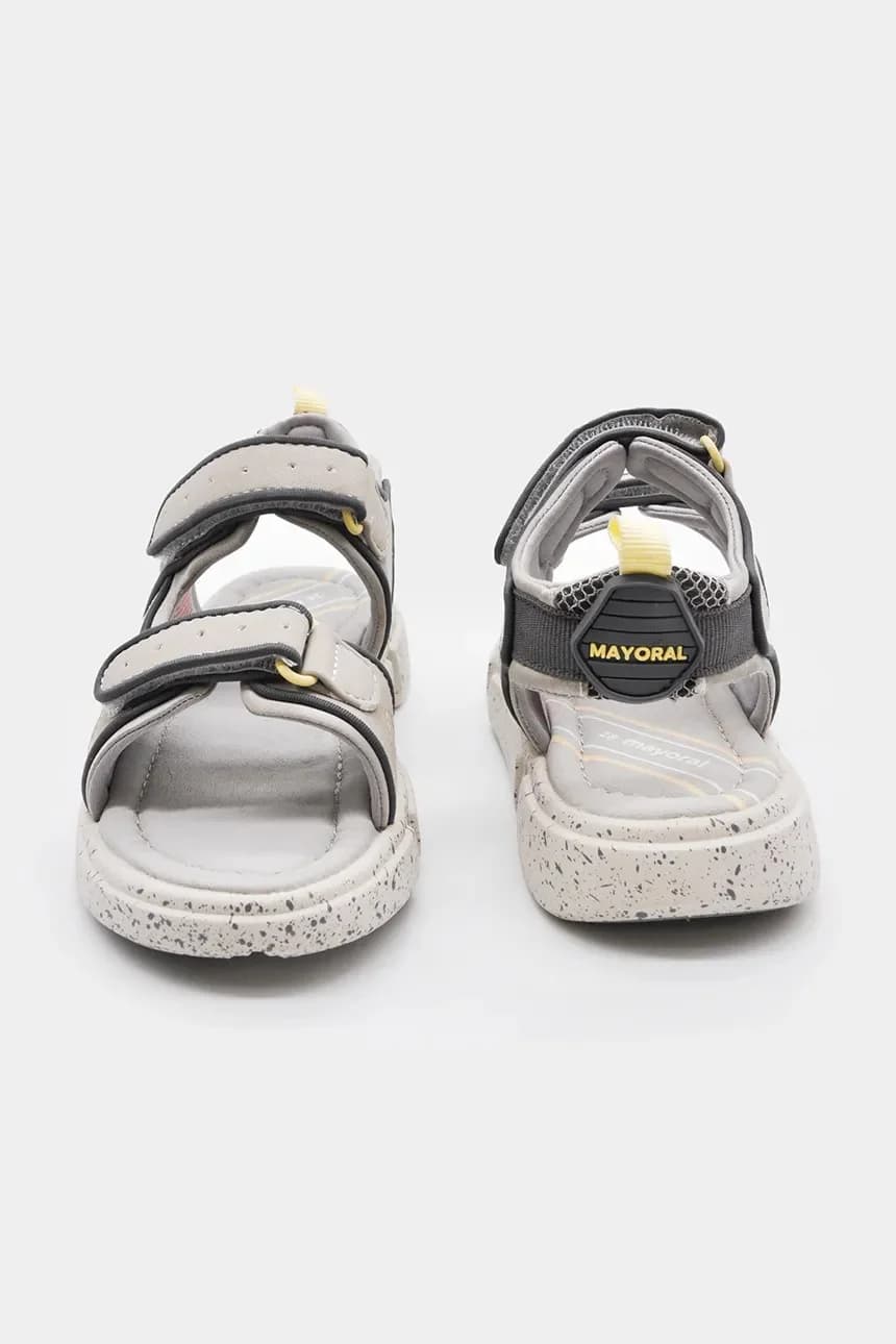 Детские сандалии