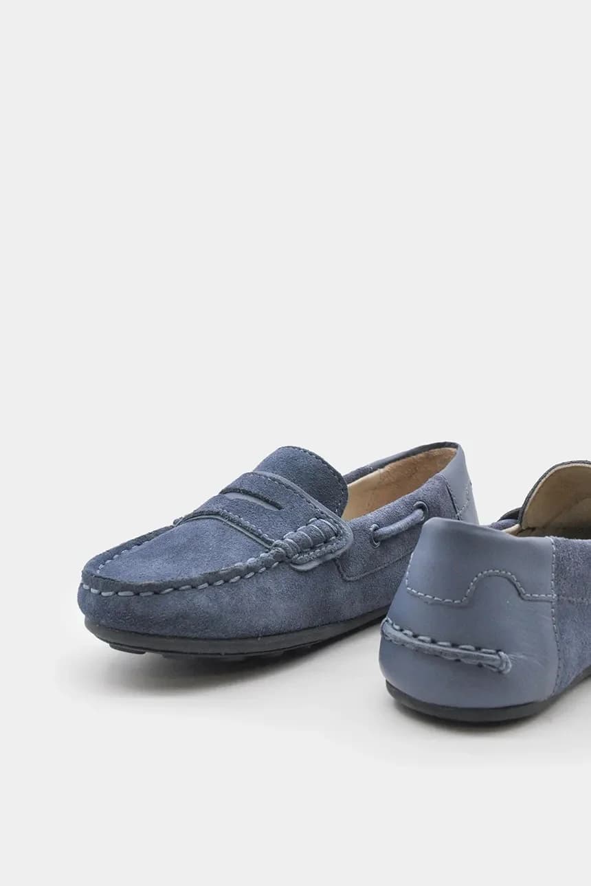 Детские замшевые мокасины