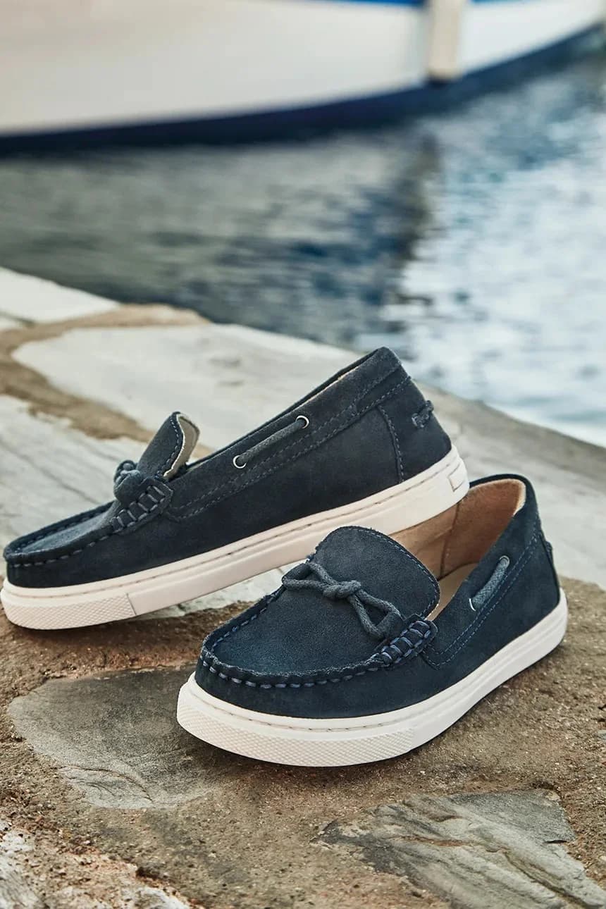 Детские замшевые мокасины