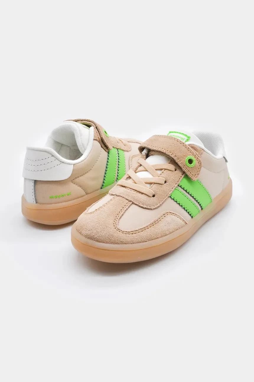 Детские кроссовки