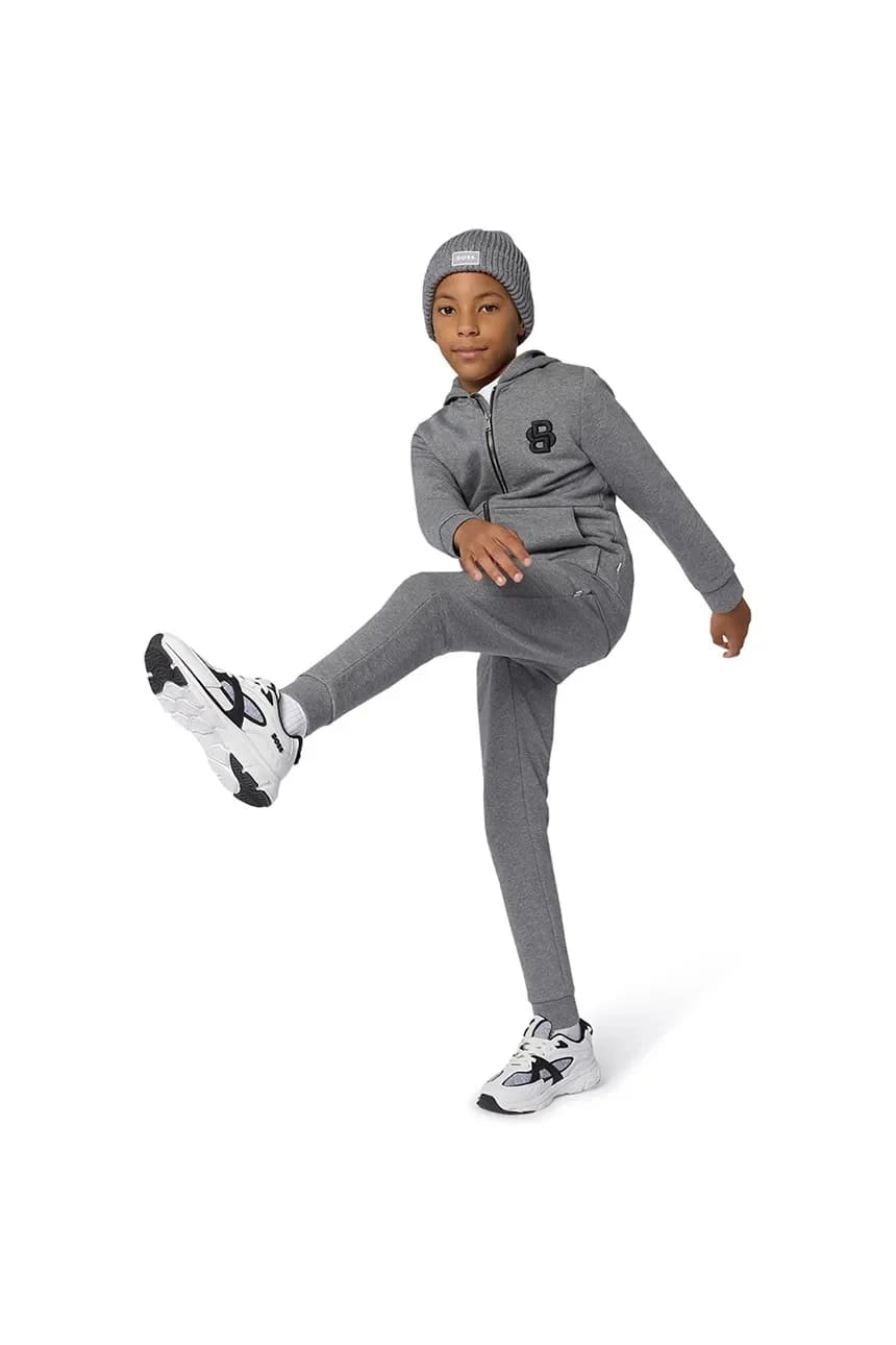 Детская шапка