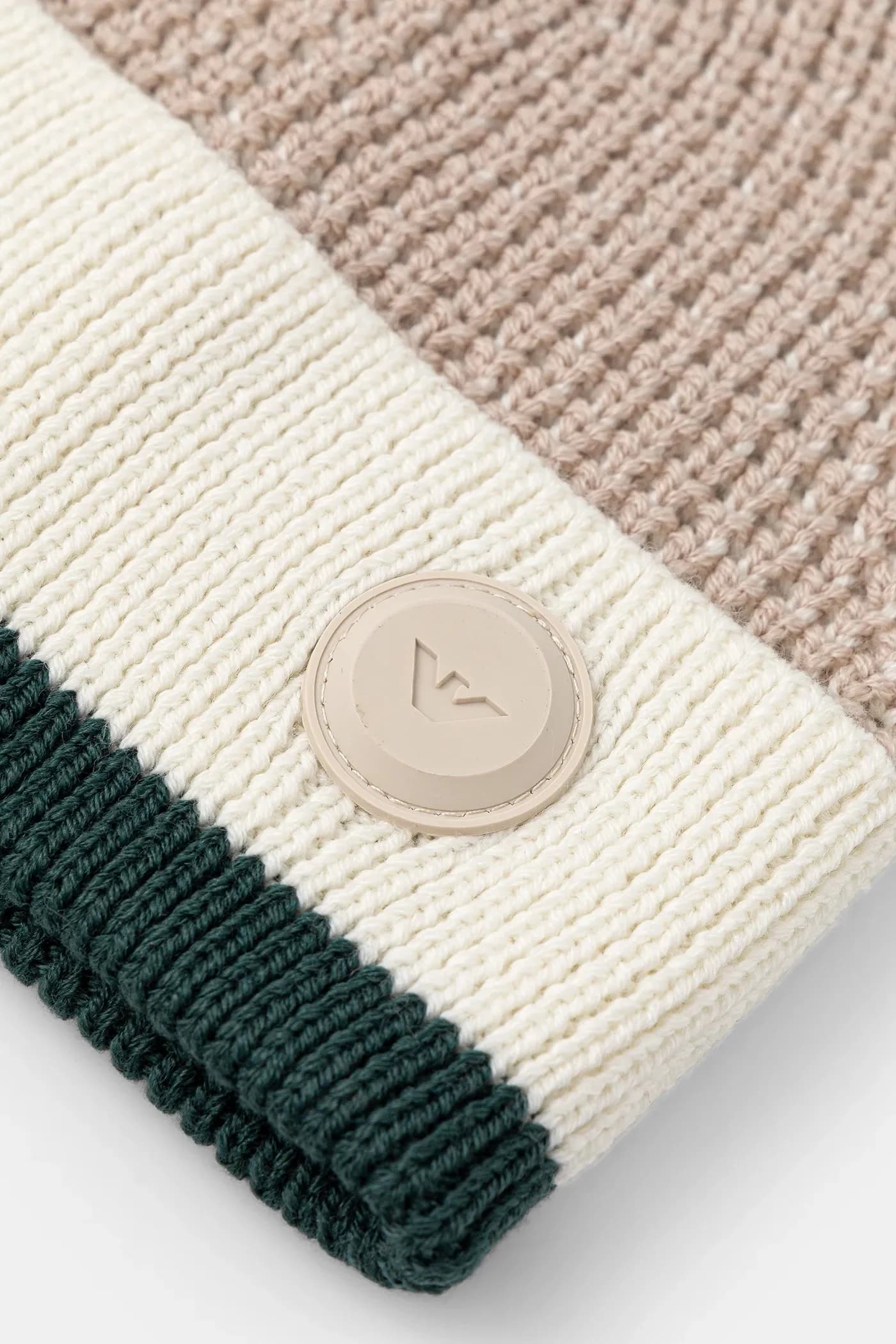 Детская шапка из смесовой шерсти - фото 4