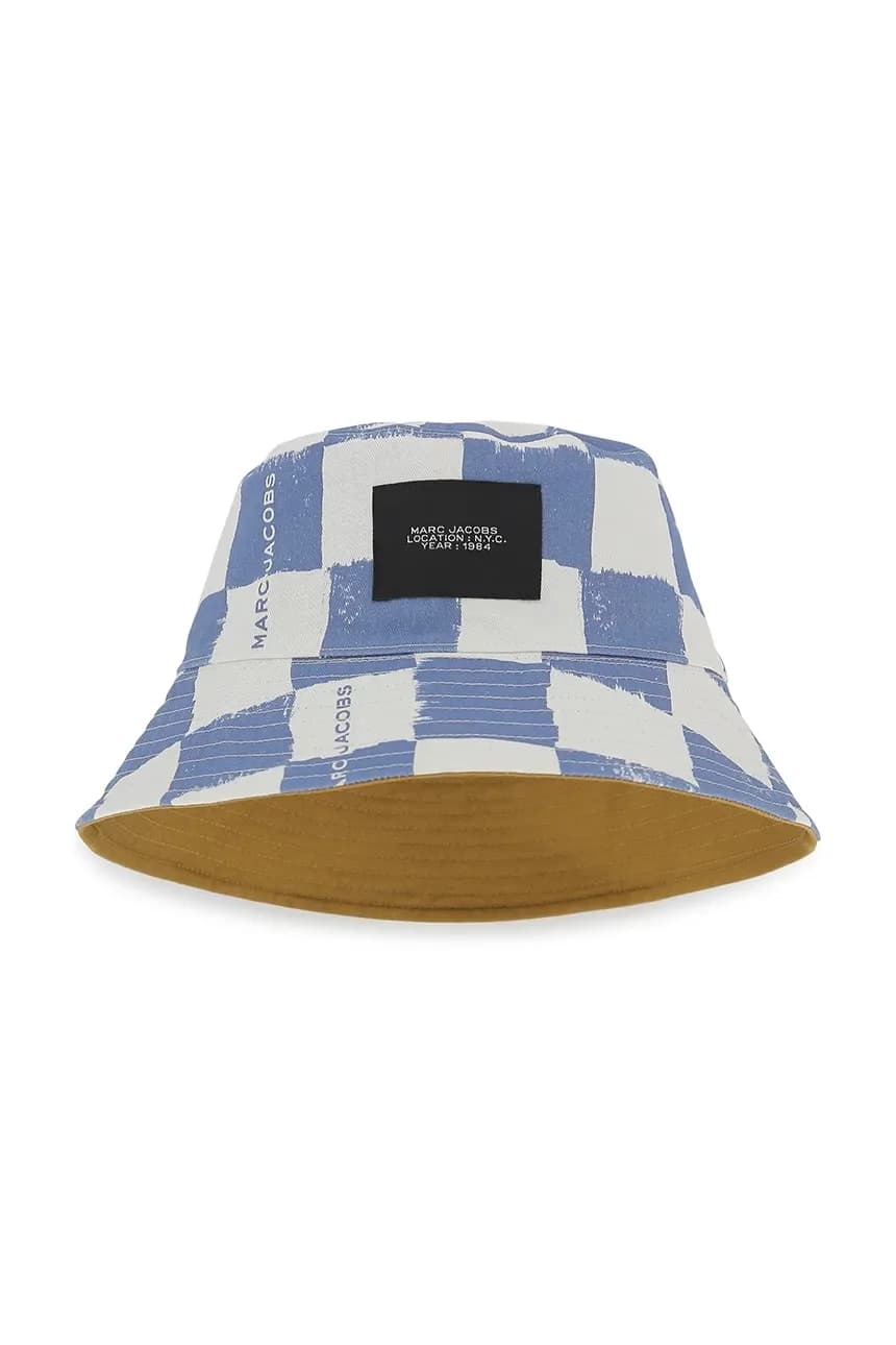 Детская двусторонняя шапка из хлопка.