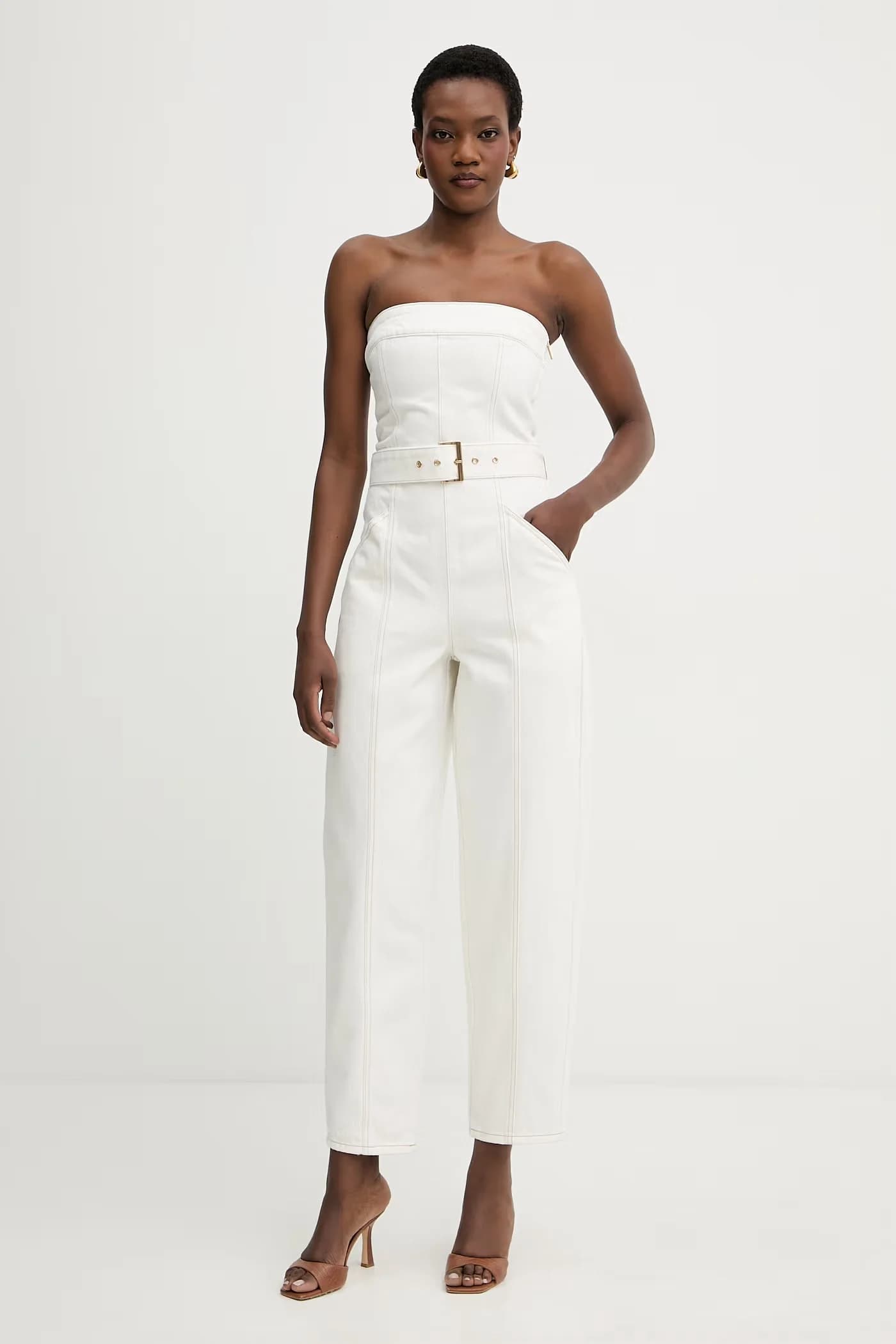 Женский джинсовый комбинезон без бретелек