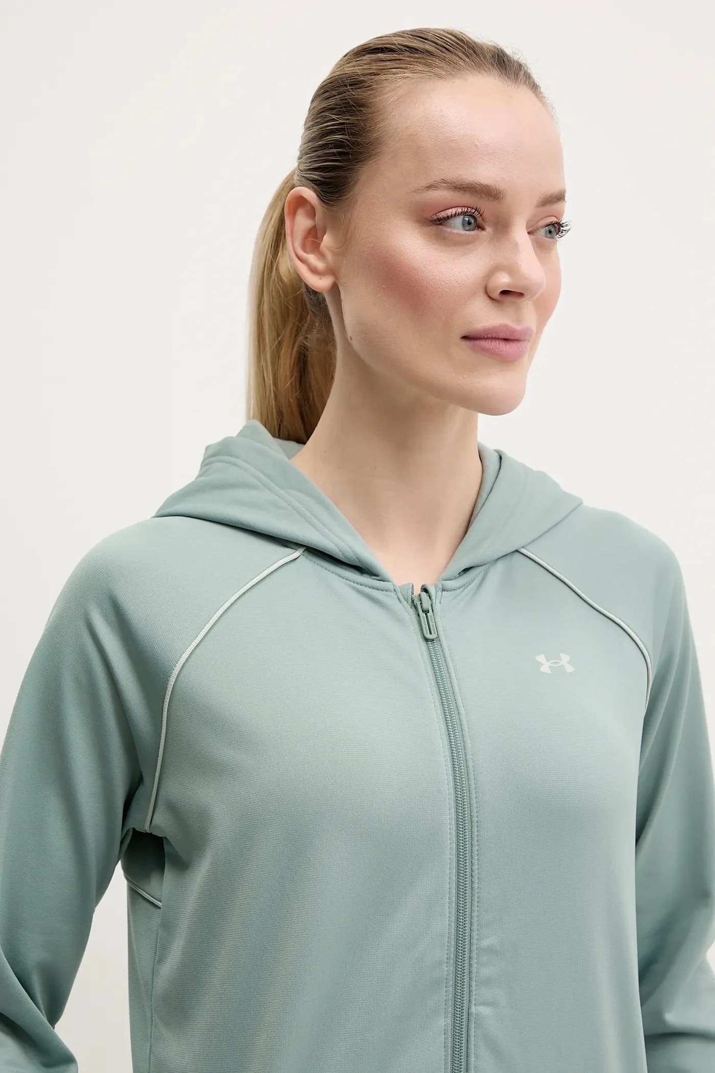 Спортивный костюм соперника - фото 5