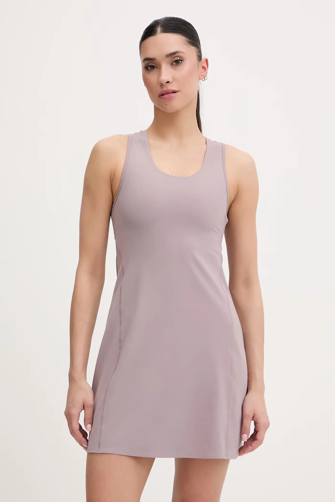 Студийное спортивное платье