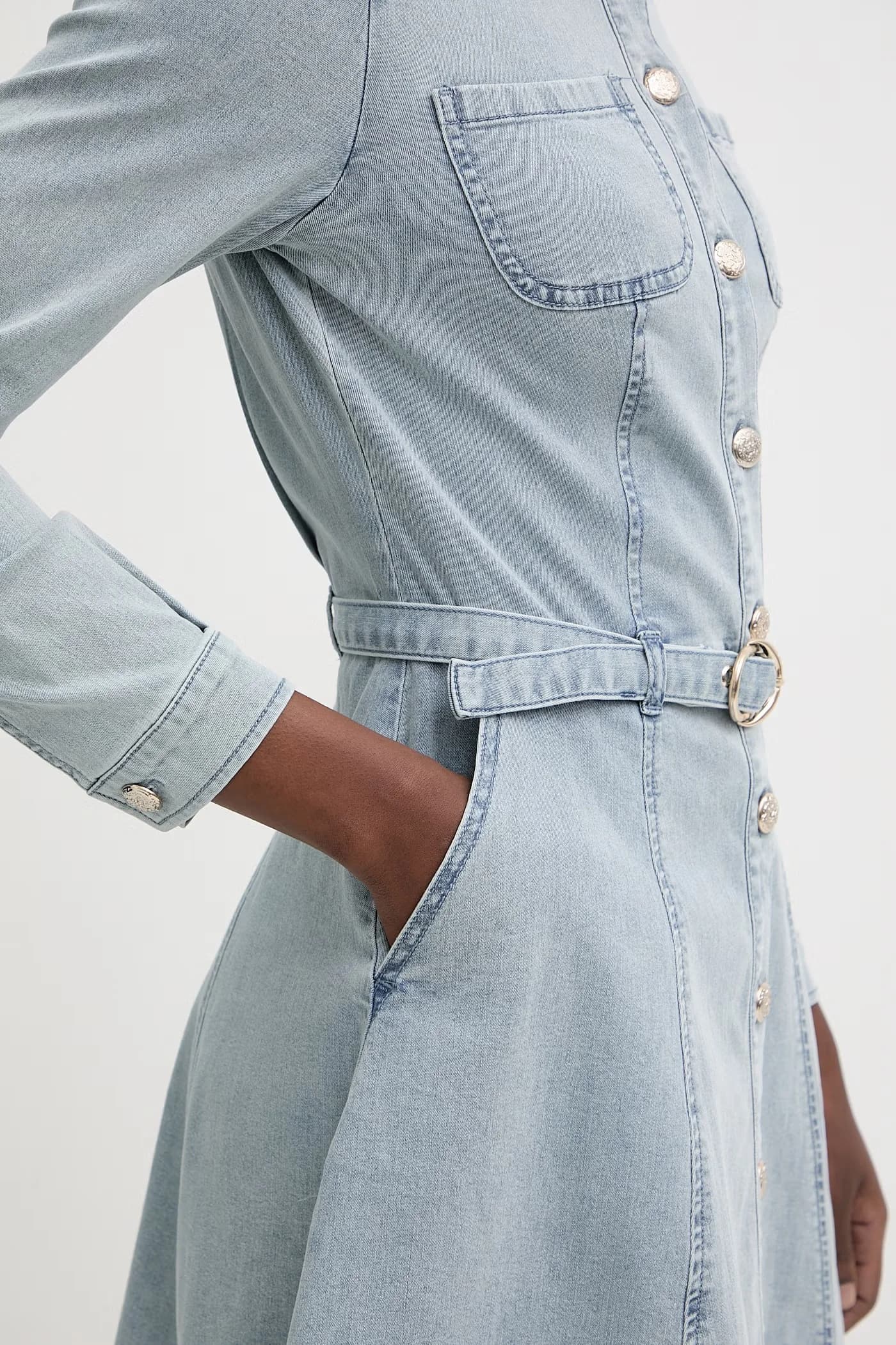 Джинсовое платье-рубашка - фото 5