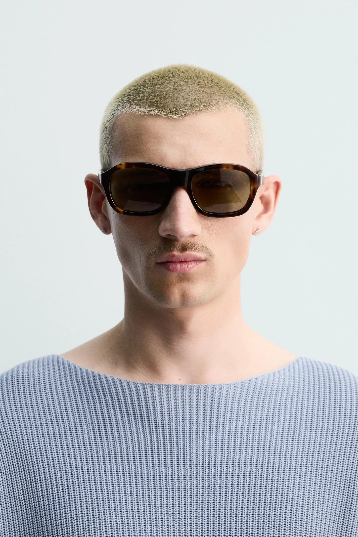 ОВАЛЬНЫЕ СОЛНЦЕЗАЩИТНЫЕ ОЧКИ - фото 2