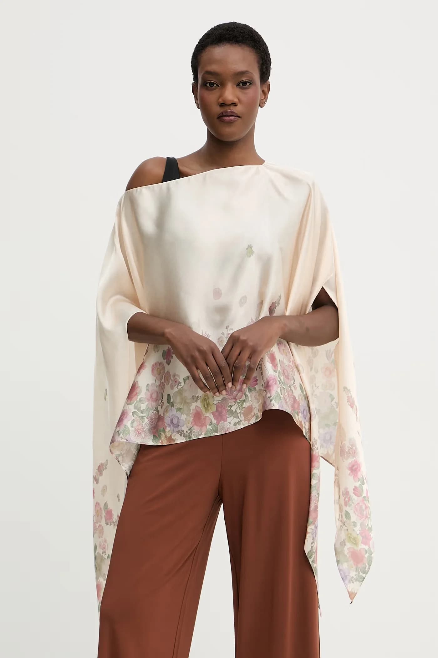 Женское пляжное платье бежевое для женщин