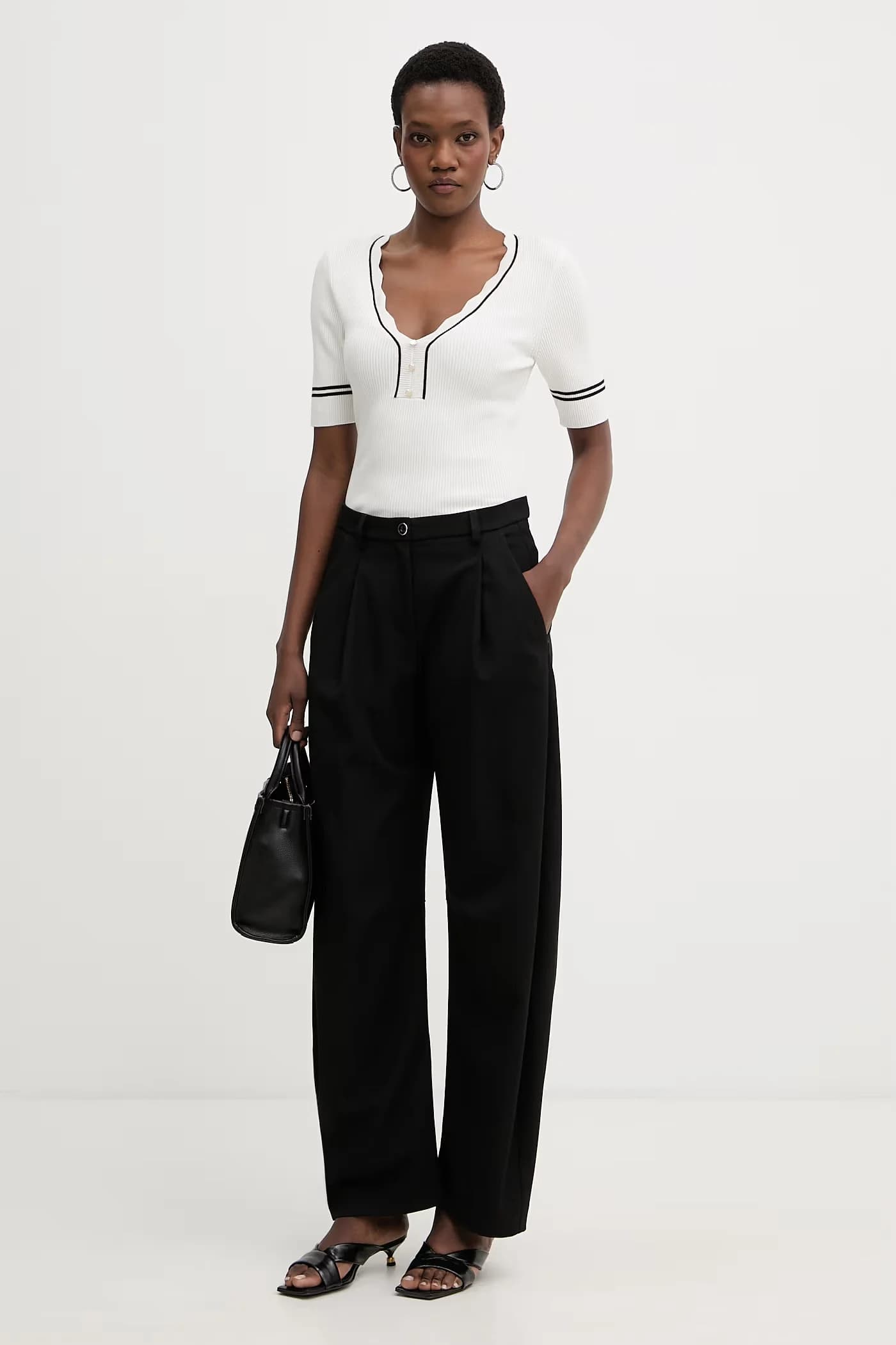 Женский свитер из вискозы - фото 2