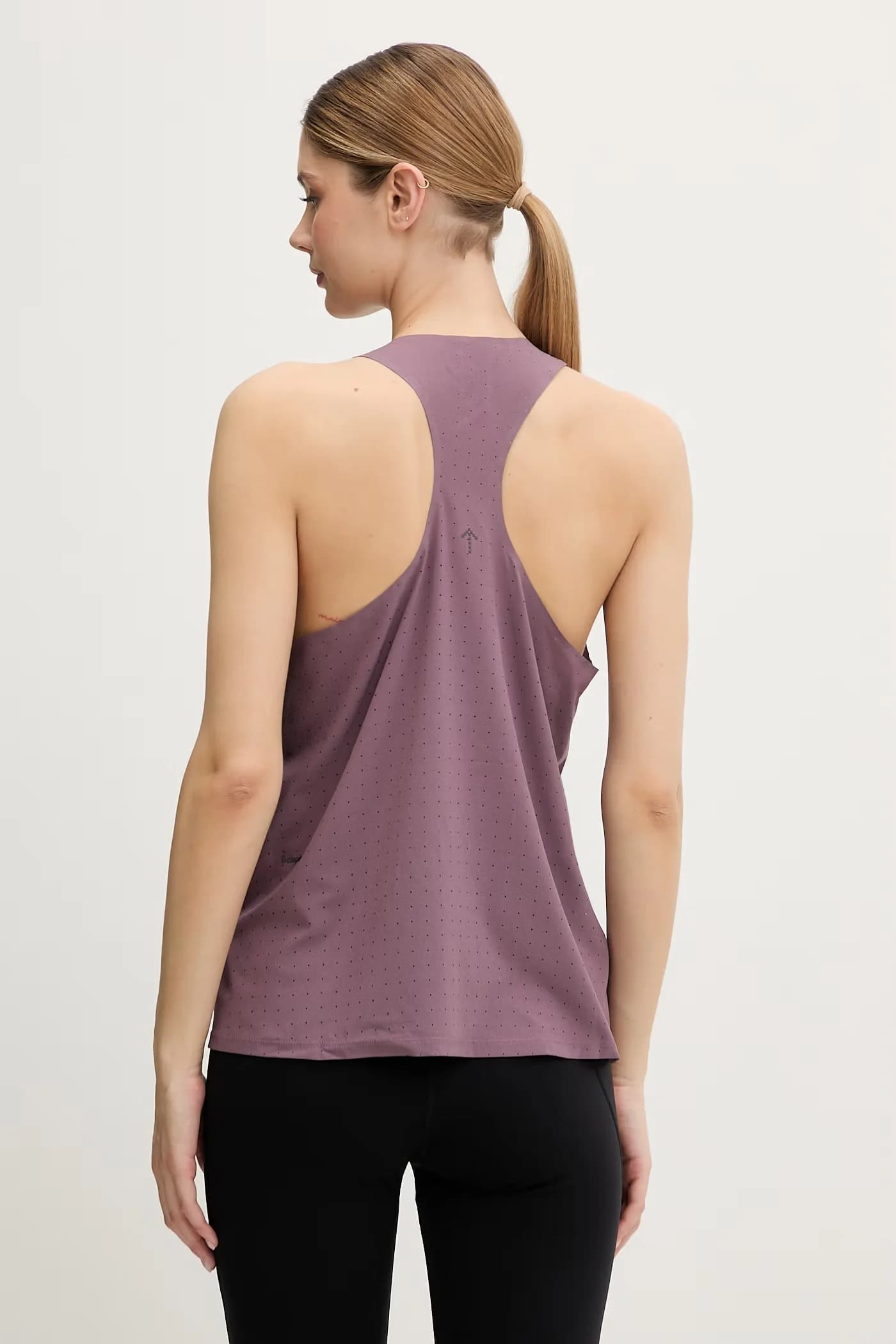 Женский тренировочный топ Adidas x Koumori - фото 3