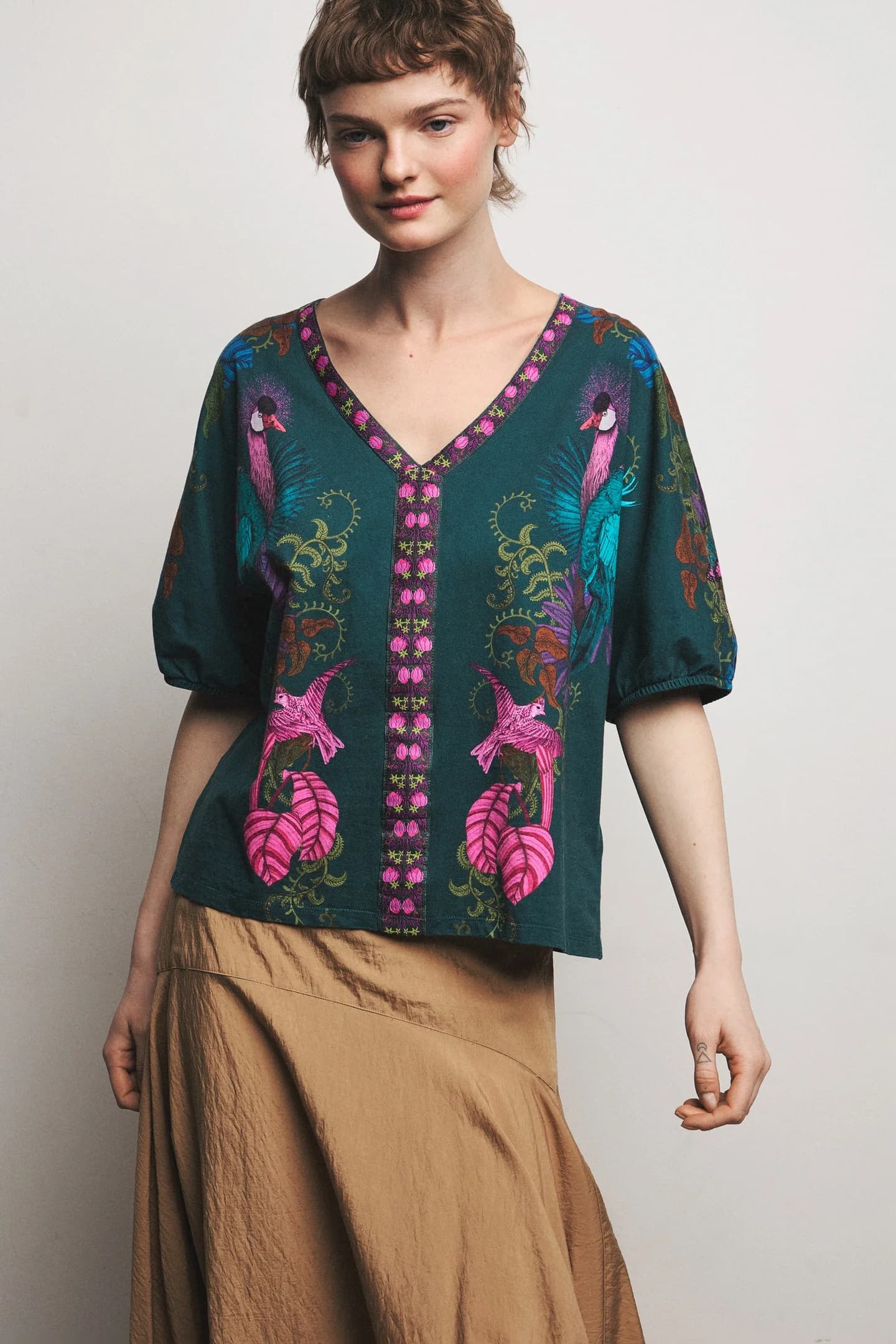 Женская хлопковая футболка оверсайз