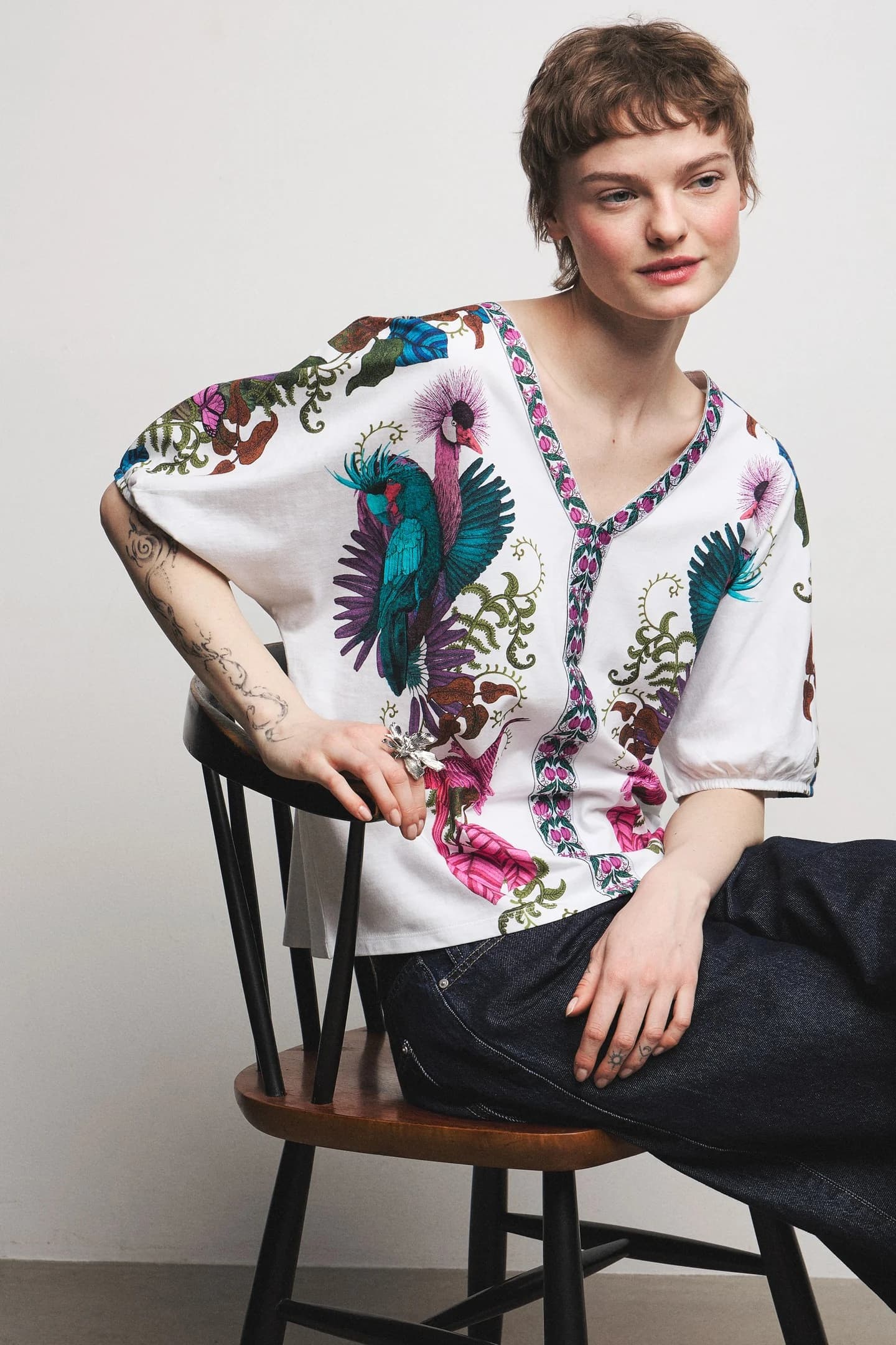 Женская хлопковая футболка оверсайз