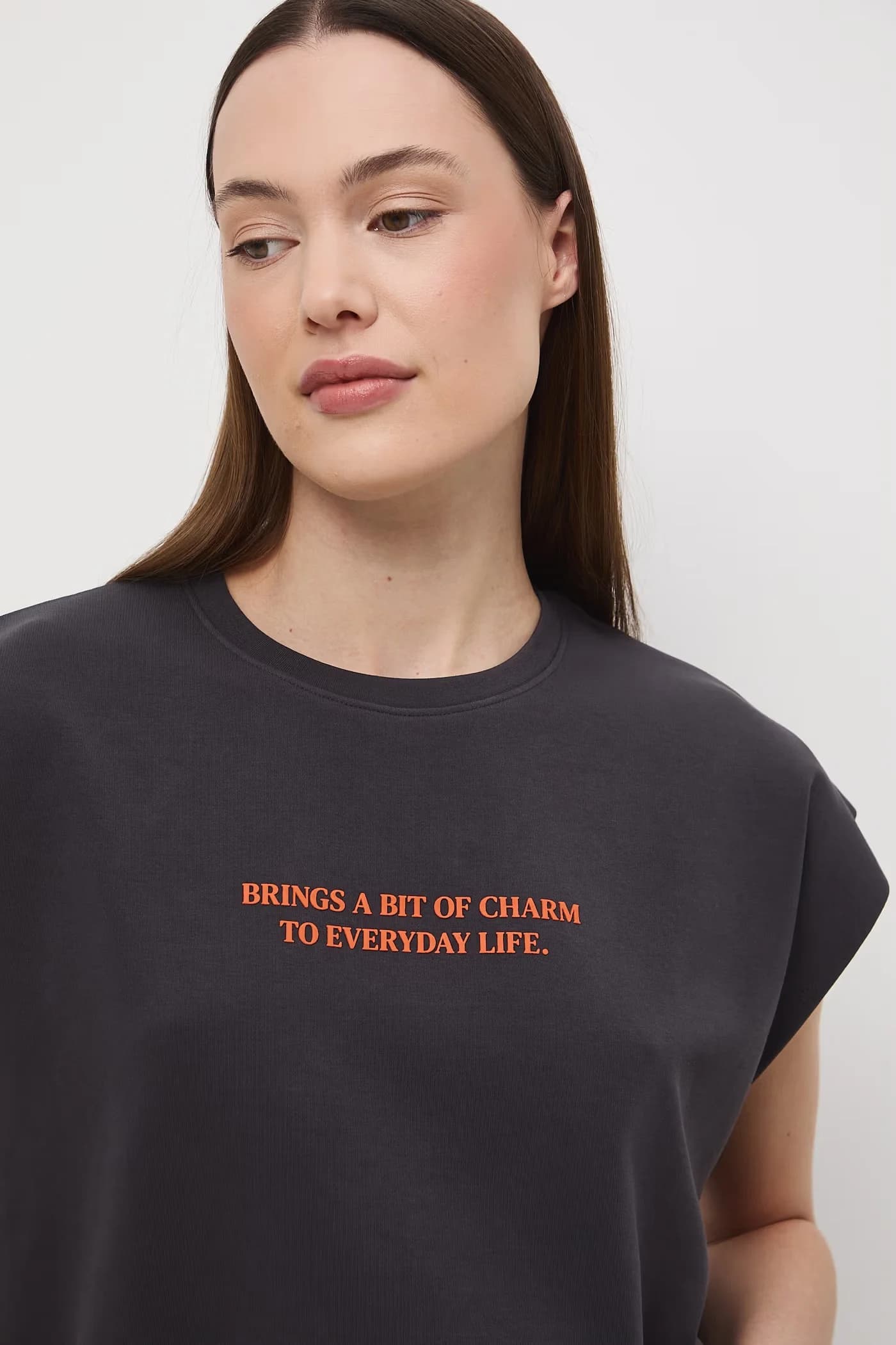 Женская футболка оверсайз из хлопка с эластаном - фото 5