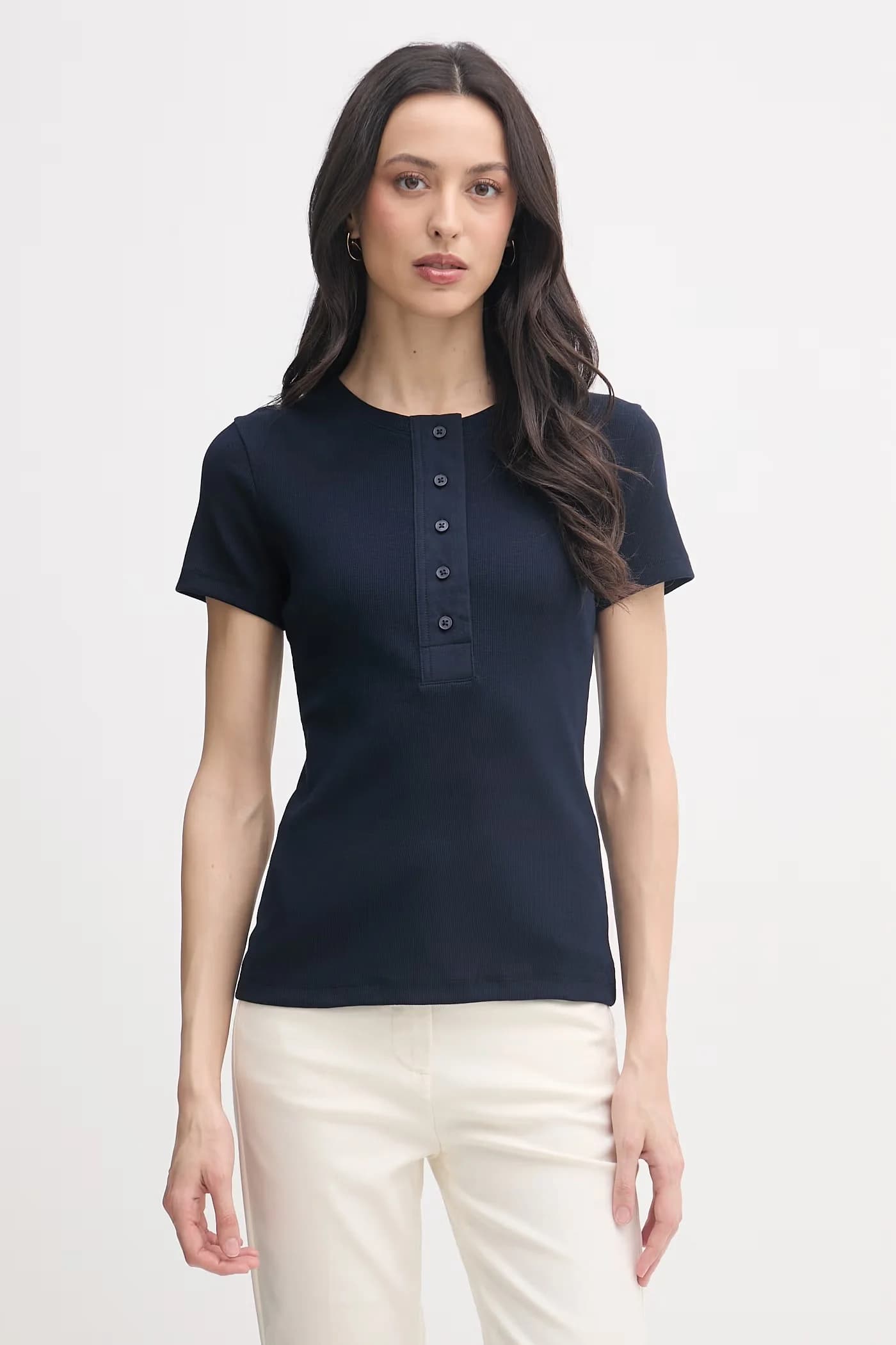 Женская хлопковая футболка с эластаном