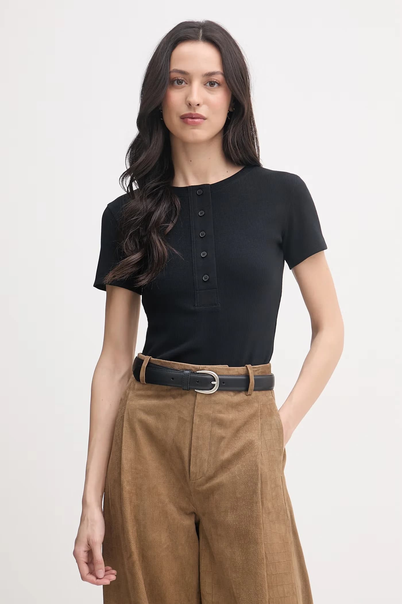 Женская хлопковая футболка с эластаном