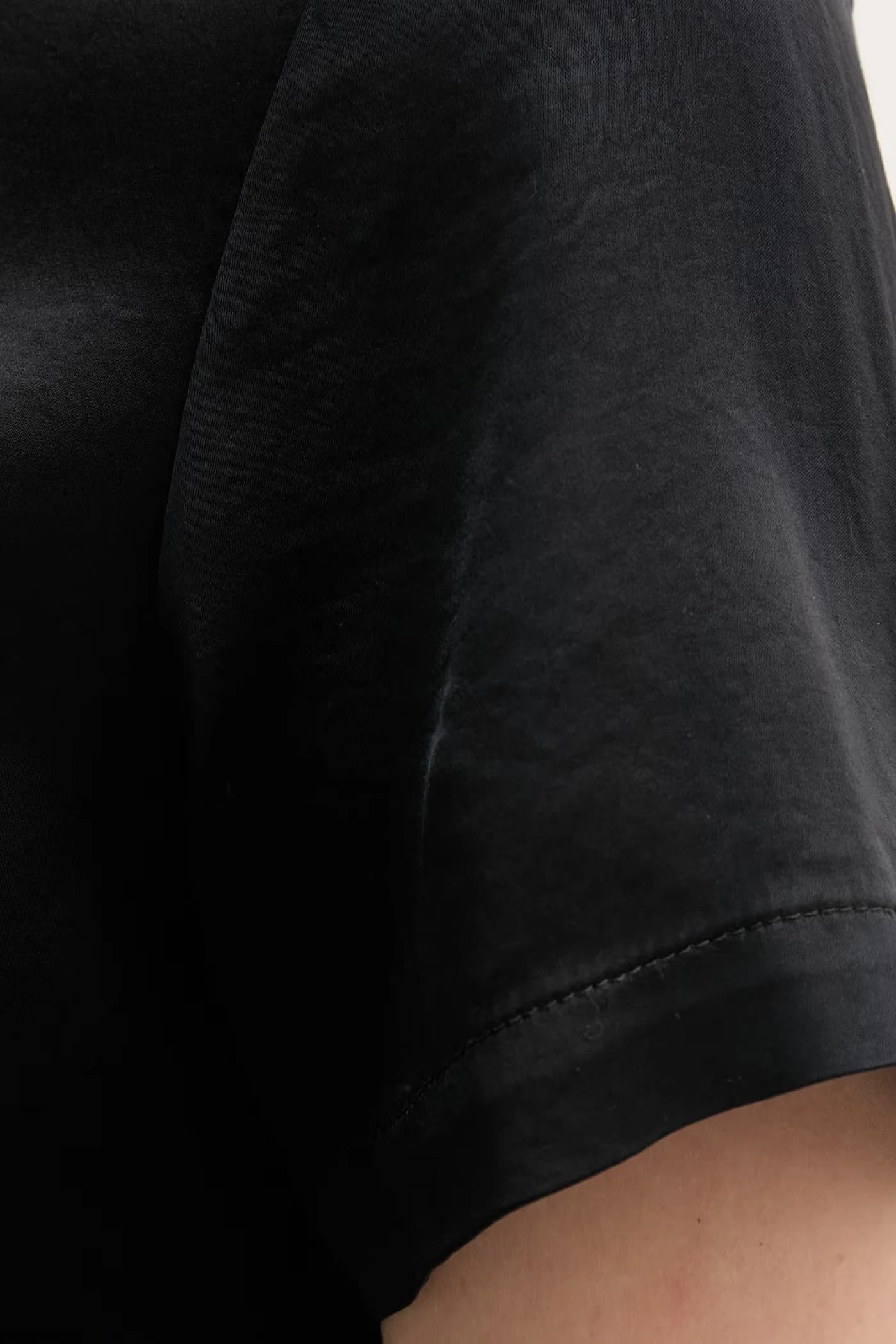 Базовая женская футболка из вискозы - фото 5