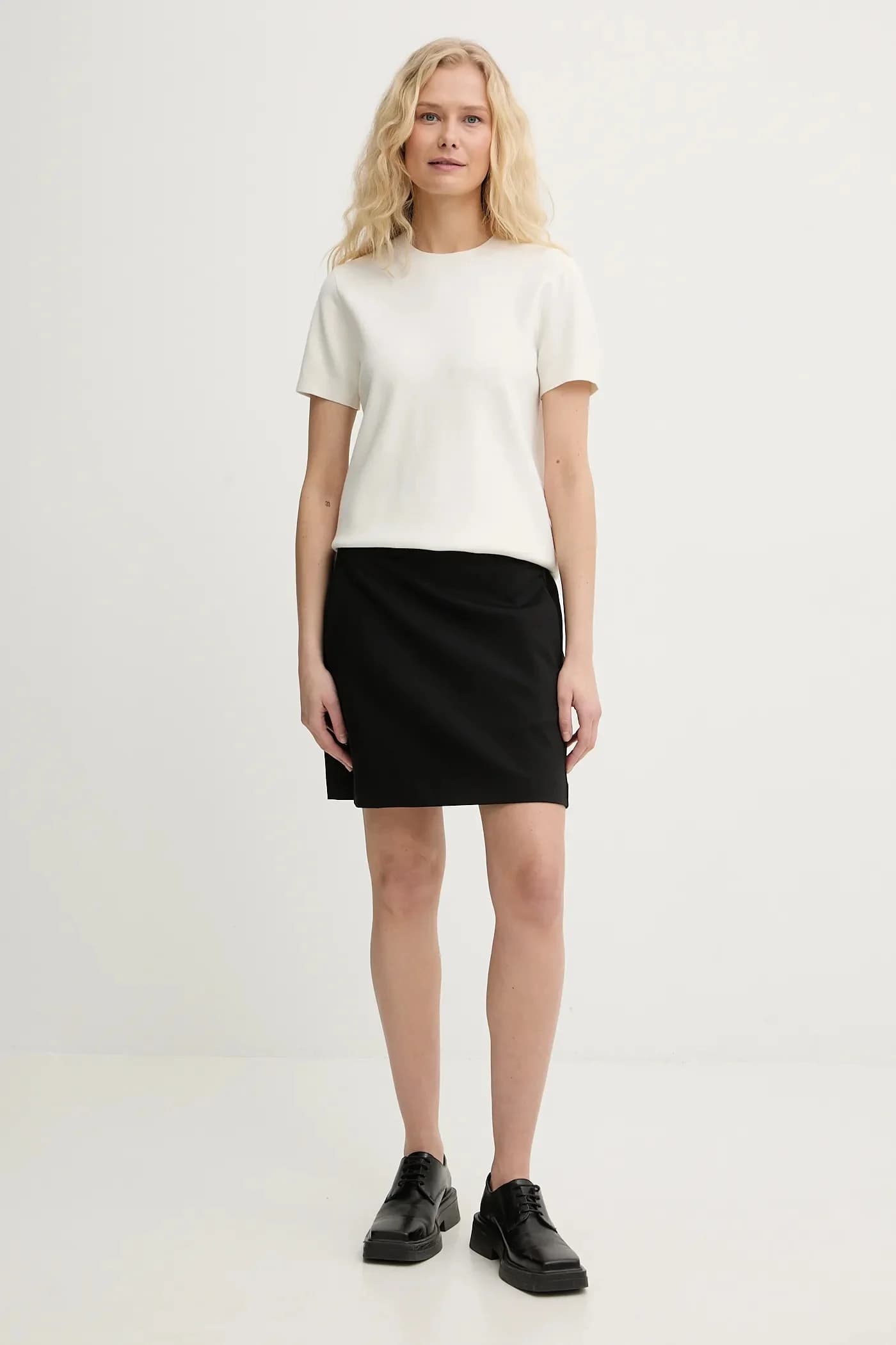 Женская футболка - фото 2