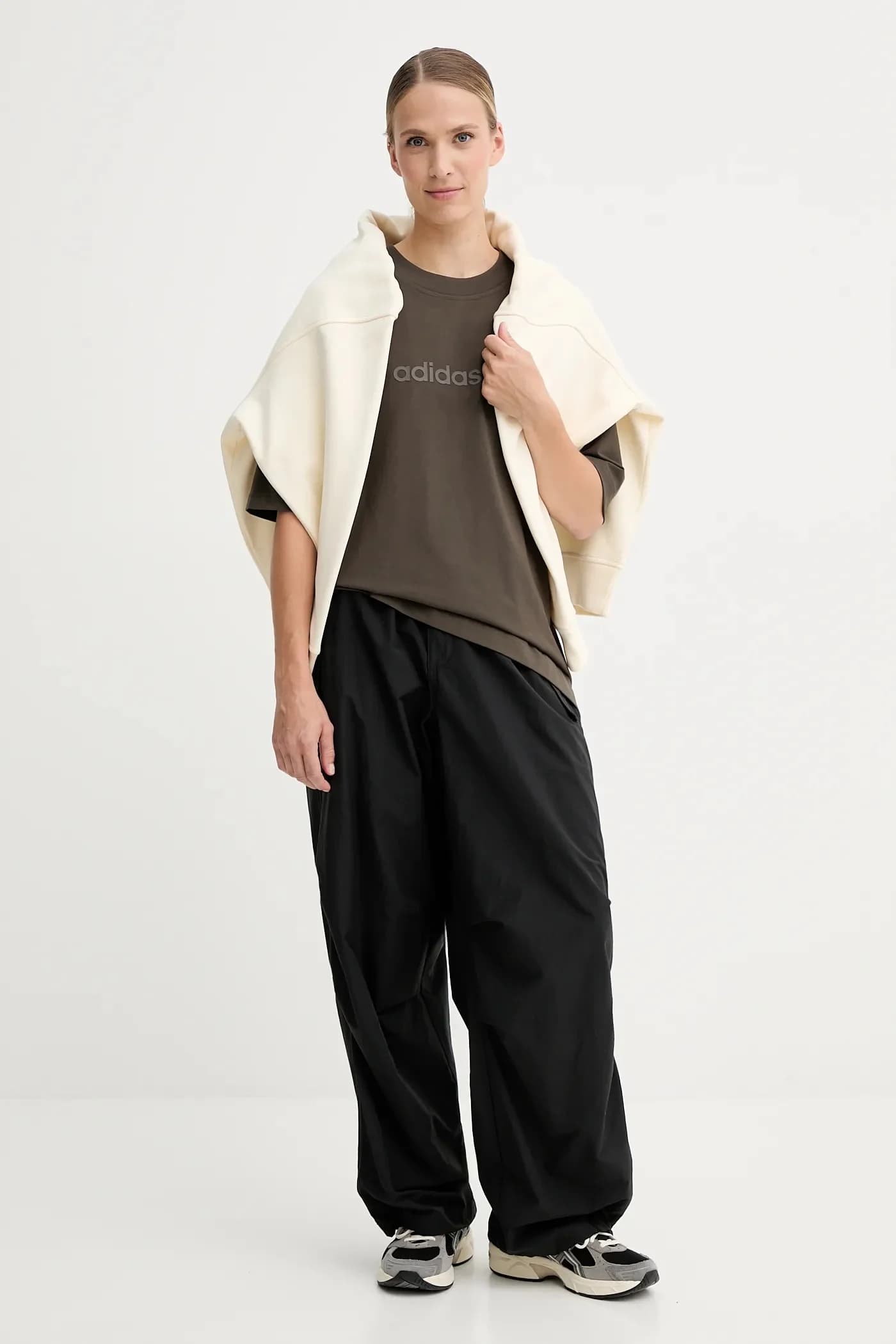 Футболка Essentials - фото 2