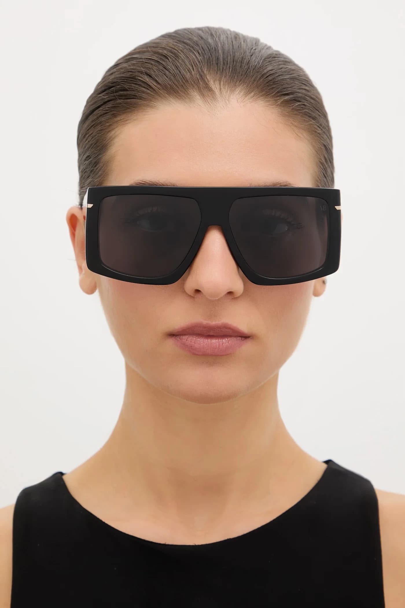 Солнцезащитные очки - фото 7