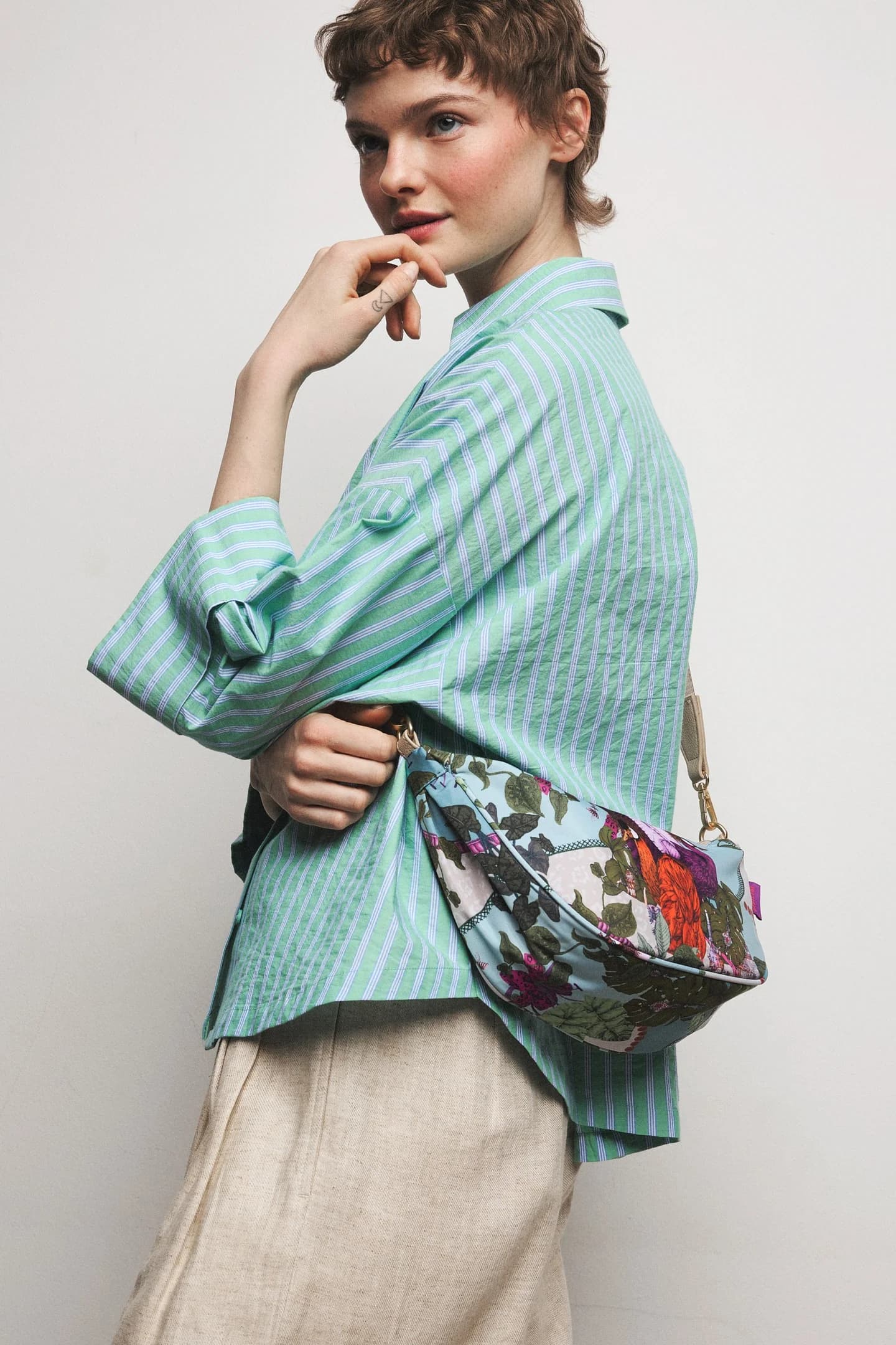 Женская поясная сумка