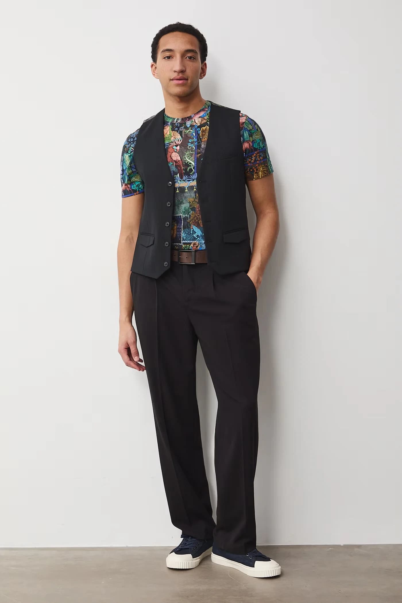 Мужской однобортный жилет из шерсти - фото 2