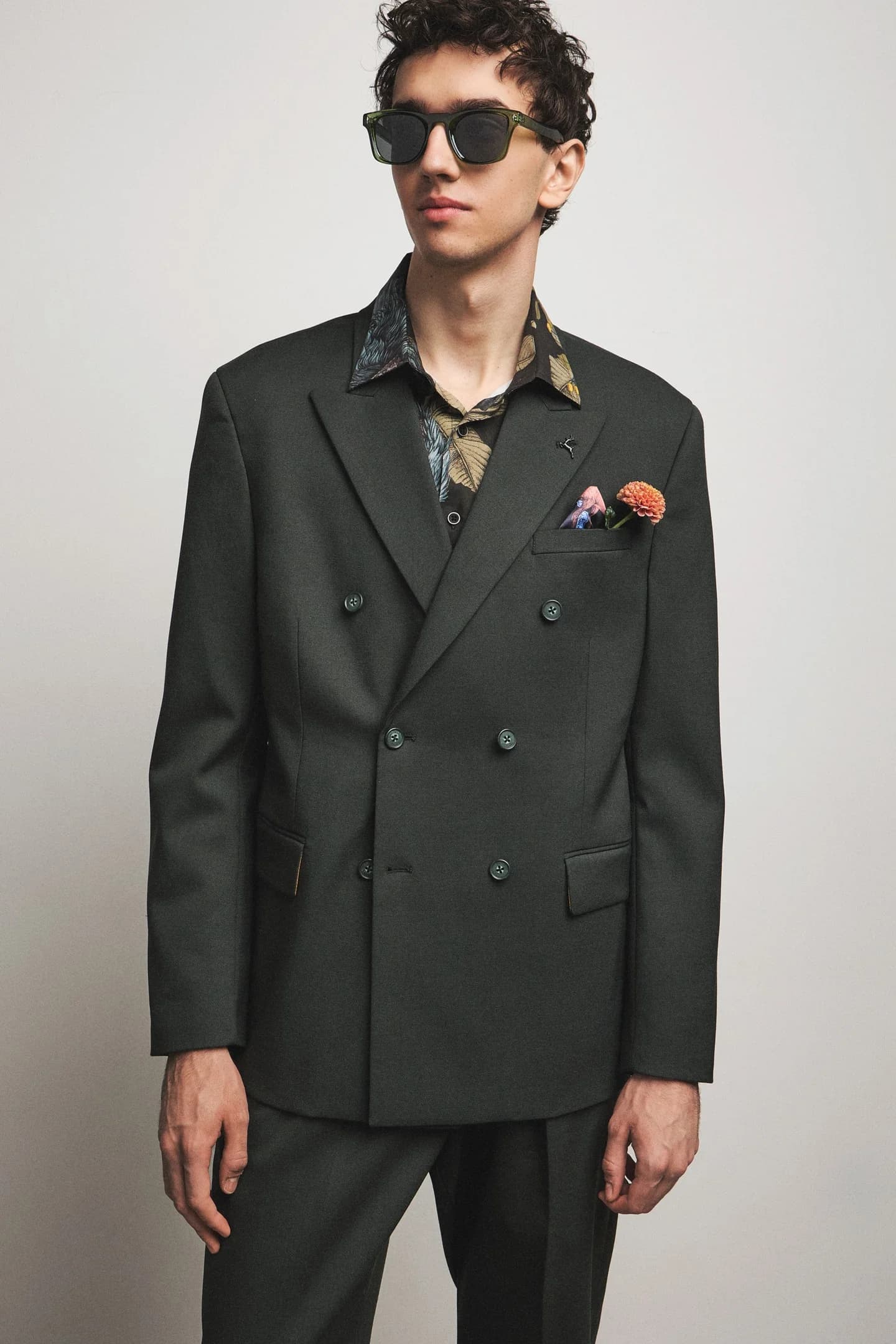 Мужской двубортный пиджак с шерстью