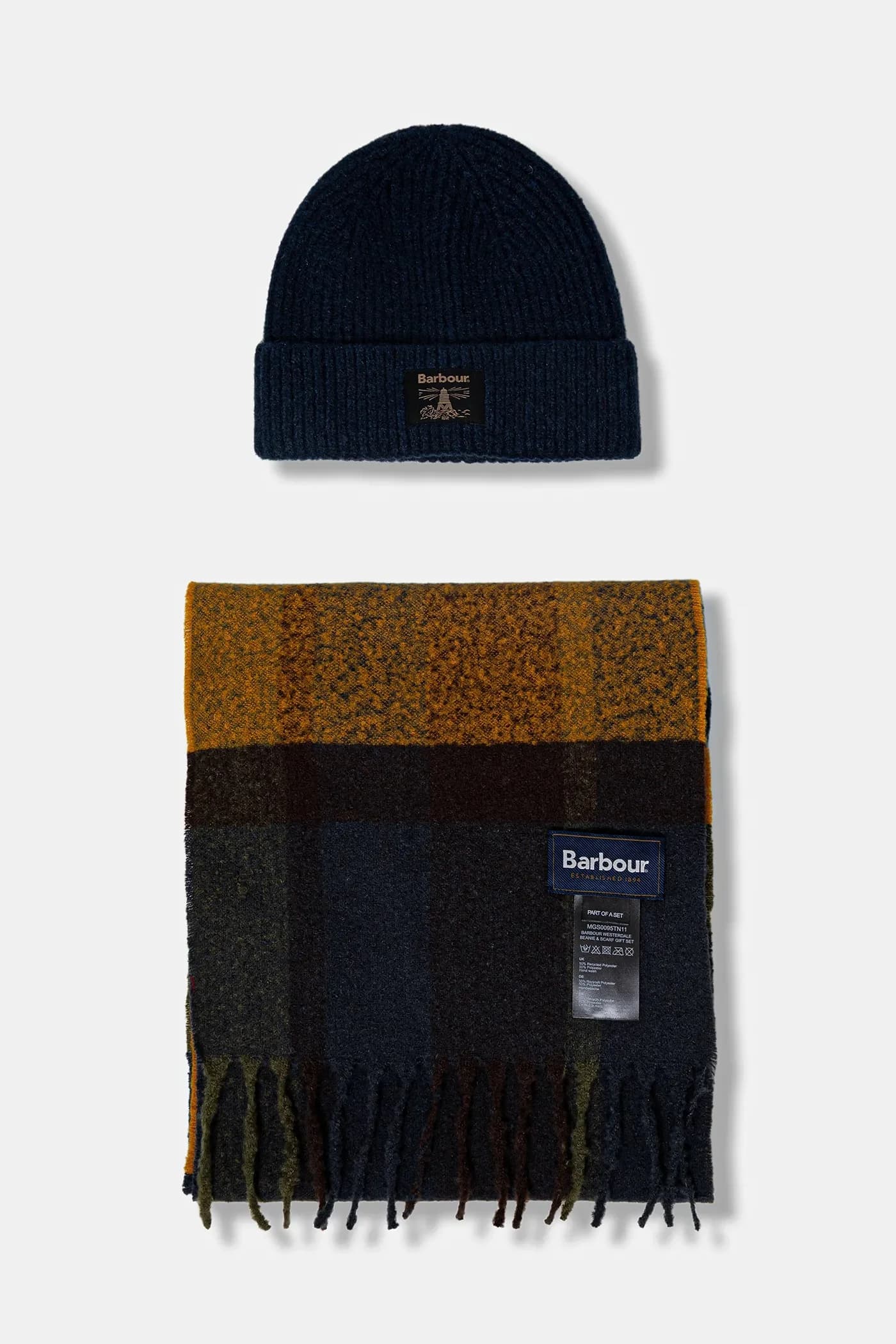 Шапка и шарф