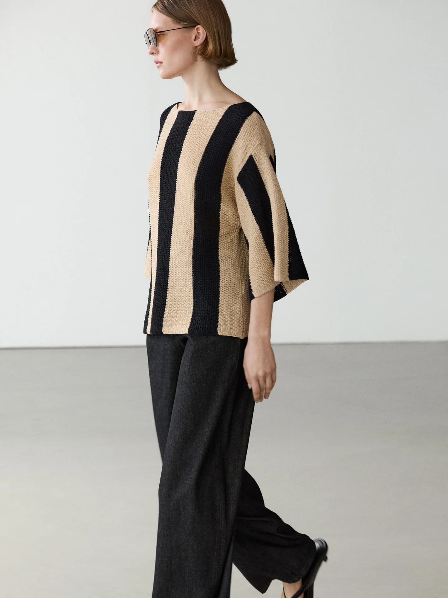 Вязаный свитер с полосками и хлопком - фото 29