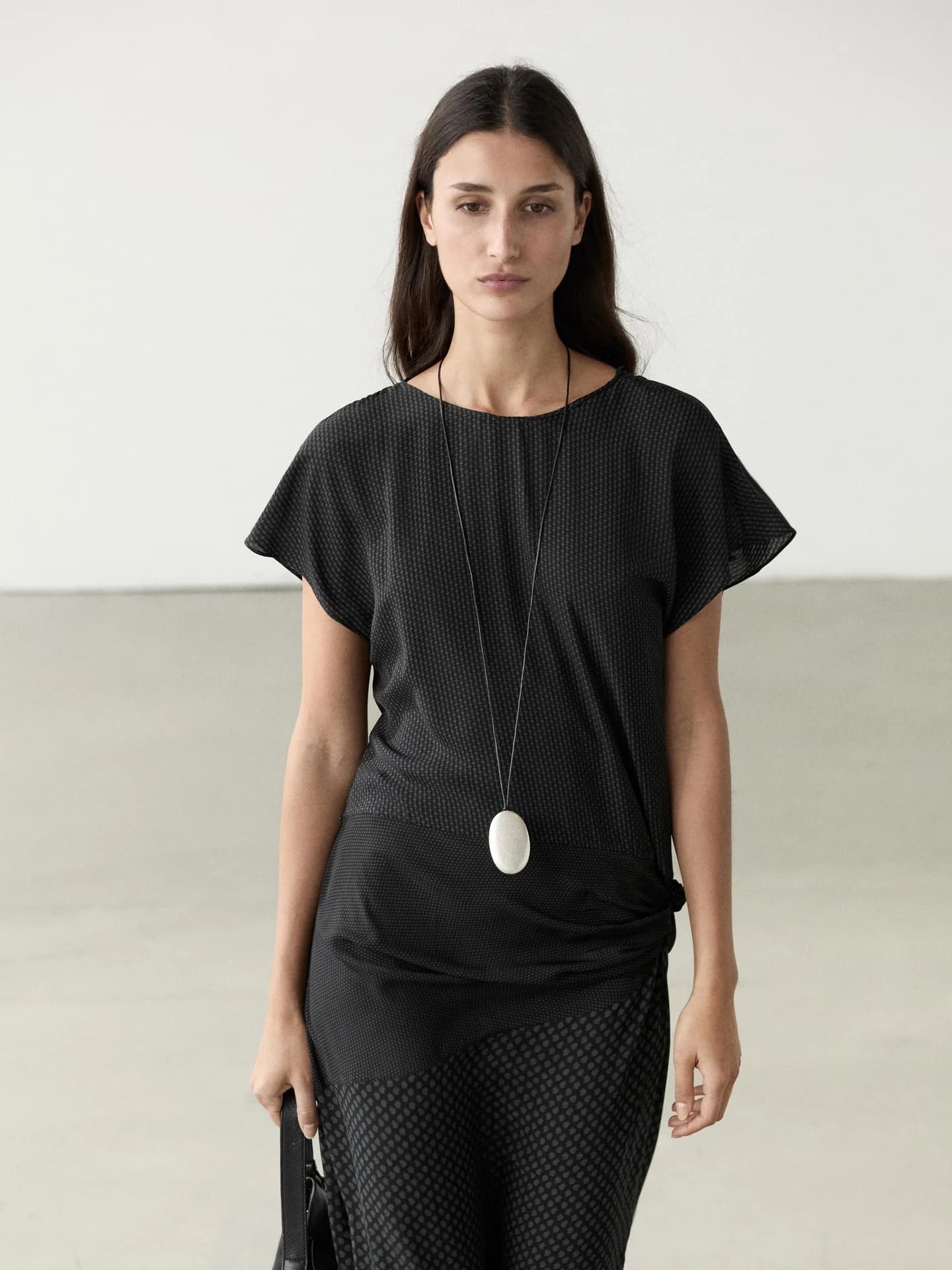 Длинное воздушное платье с принтом и завязками. - фото 9